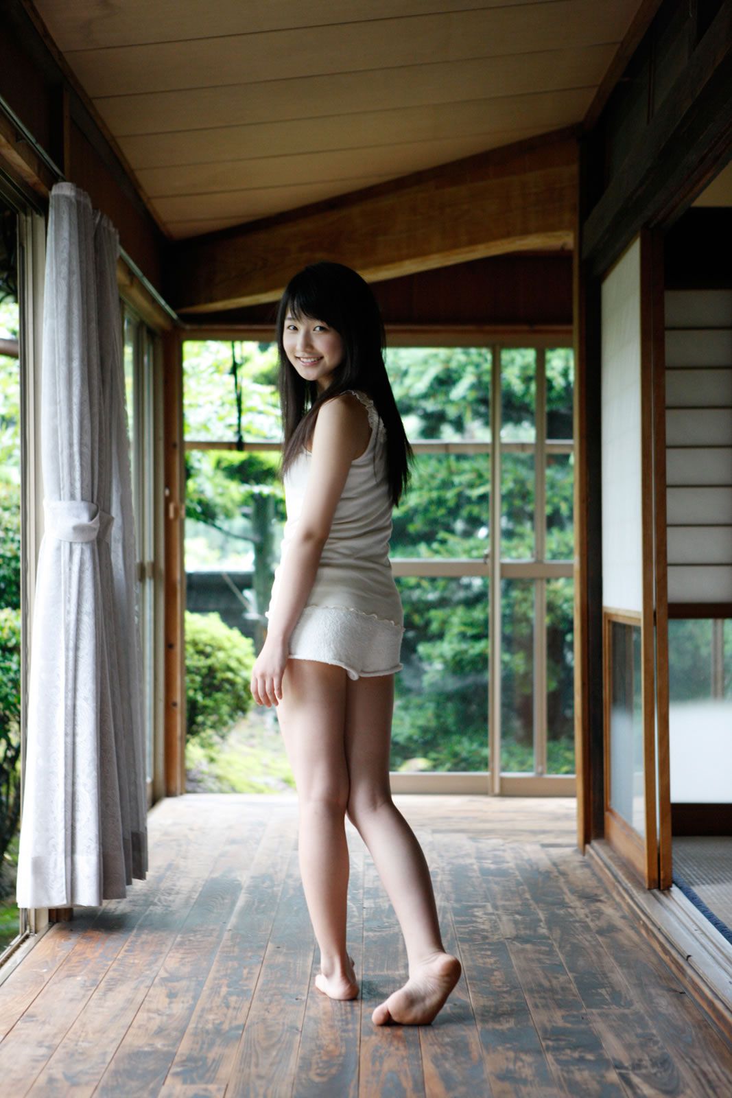 [Hello! Project digital books] 2013.04.24 No.105 Riho Sayashi 鞘師里保 [110P]
