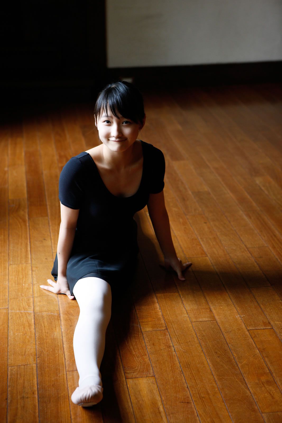 [Hello! Project digital books] 2013.04.24 No.105 Riho Sayashi 鞘師里保 [110P]