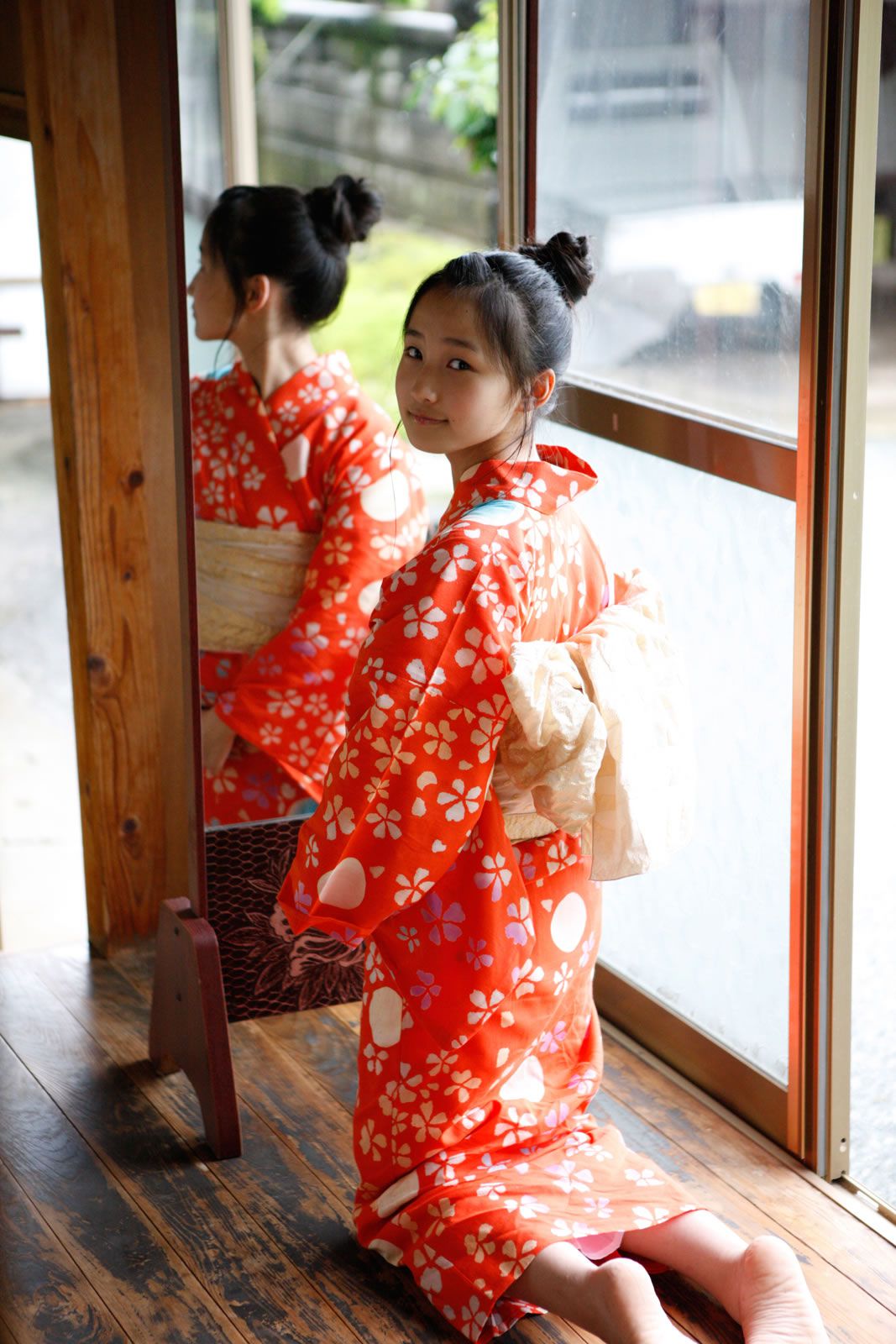 [Hello! Project digital books] 2013.04.24 No.105 Riho Sayashi 鞘師里保 [110P]