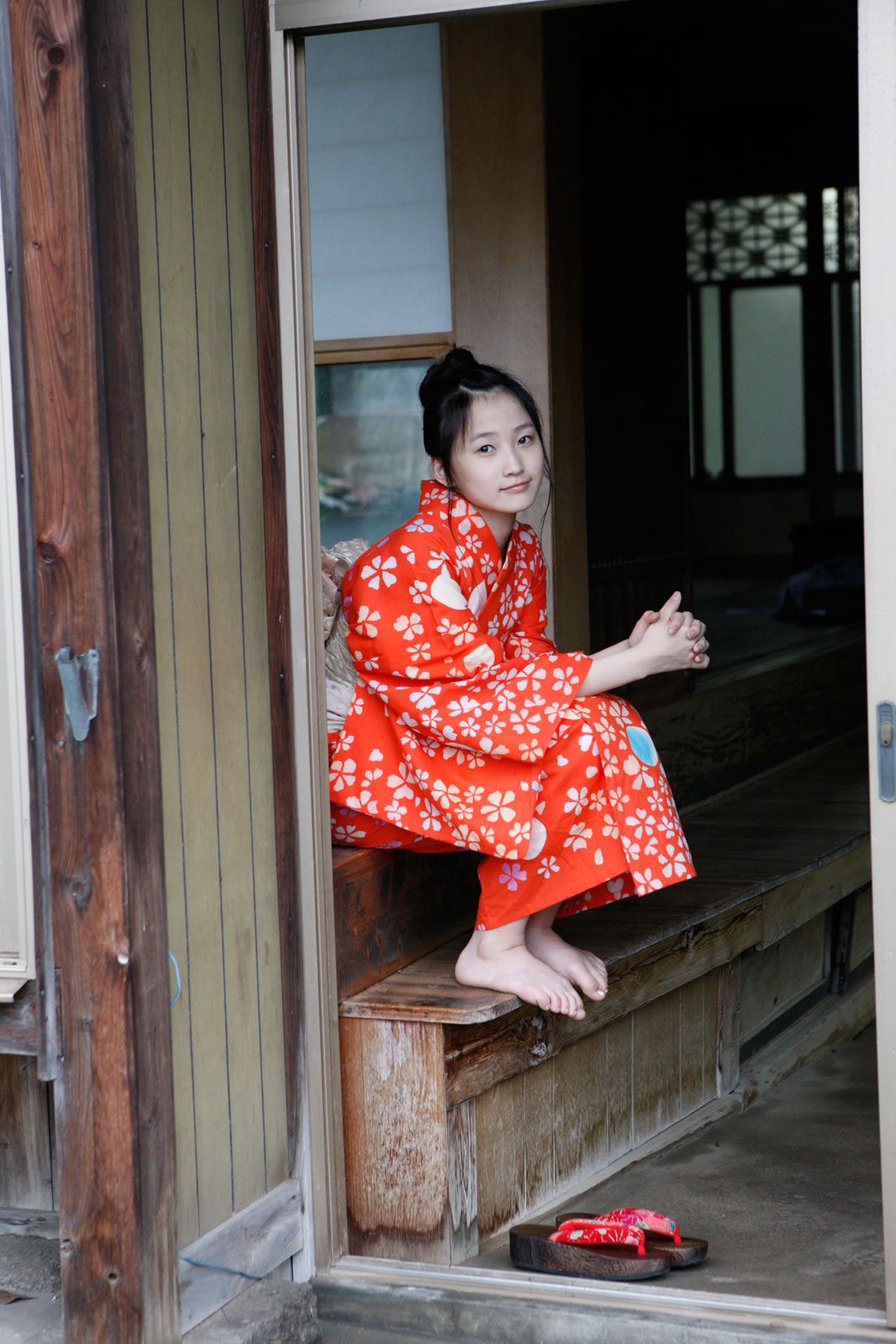 [Hello! Project digital books] 2013.04.24 No.105 Riho Sayashi 鞘師里保 [110P]