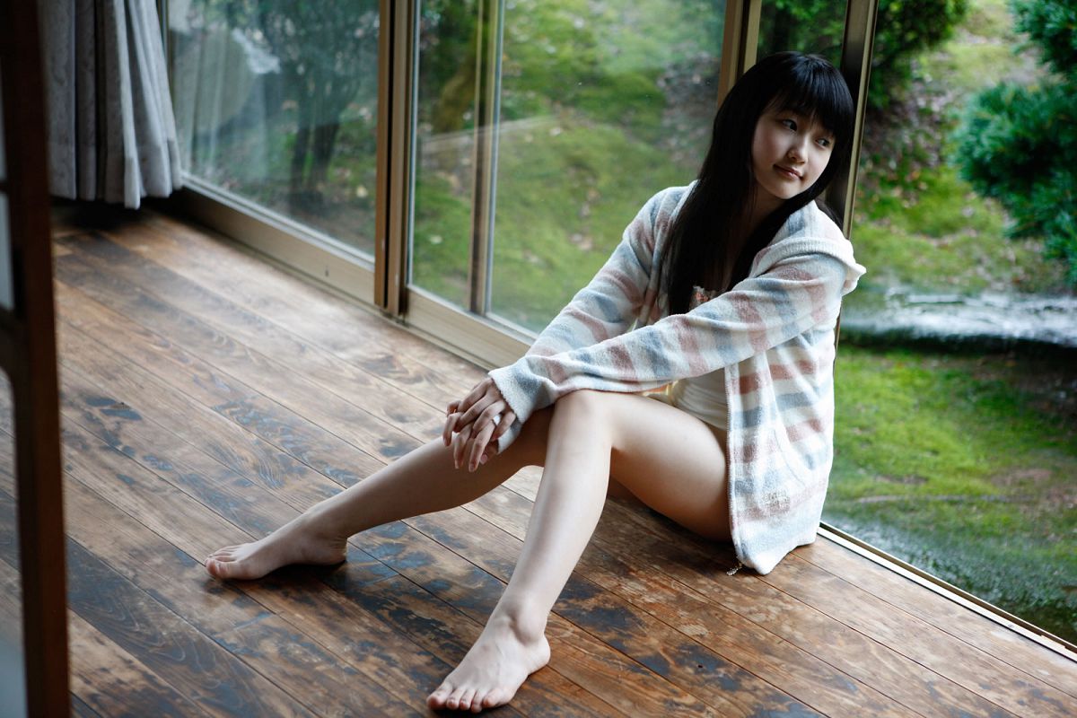 [Hello! Project digital books] 2013.04.24 No.105 Riho Sayashi 鞘師里保 [110P]