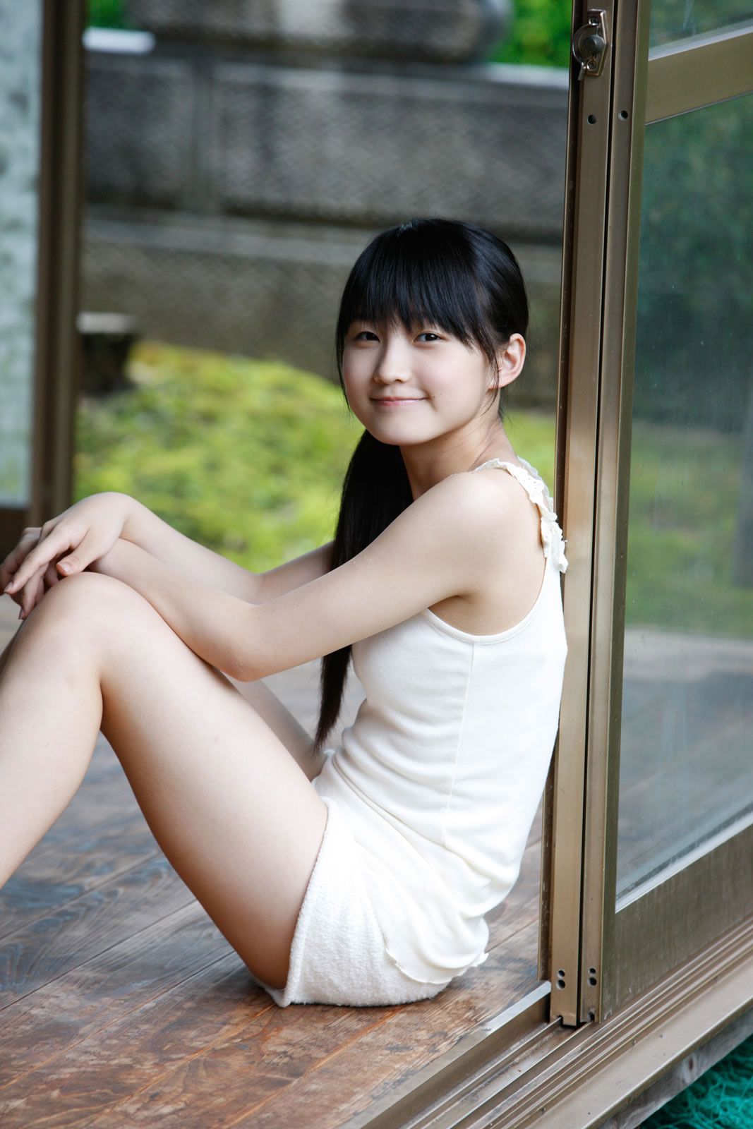[Hello! Project digital books] 2013.04.24 No.105 Riho Sayashi 鞘師里保 [110P]
