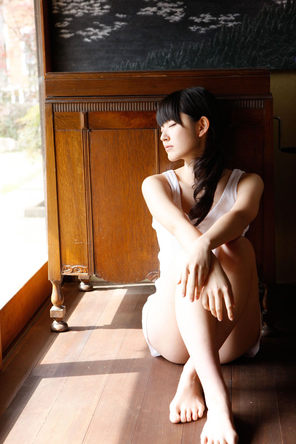 [Hello! Project digital books] 2013.05.23 No.105 Airi Suzuki 鈴木愛理 [106P]