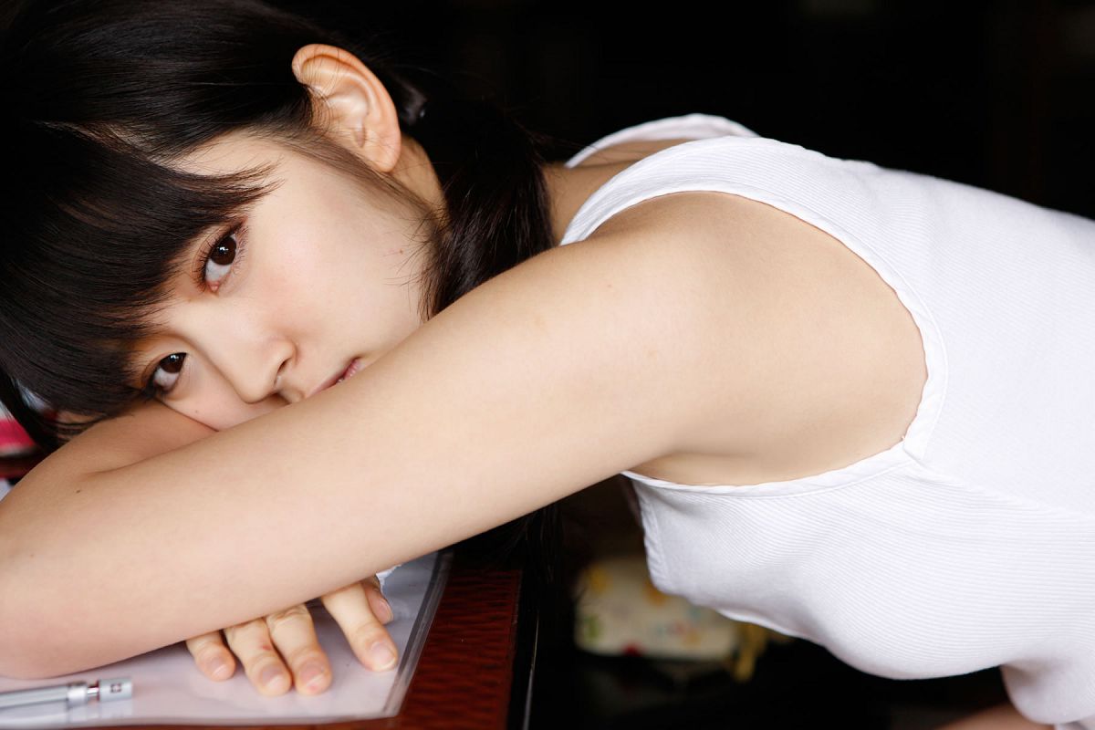 [Hello! Project digital books] 2013.05.23 No.105 Airi Suzuki 鈴木愛理 [106P]