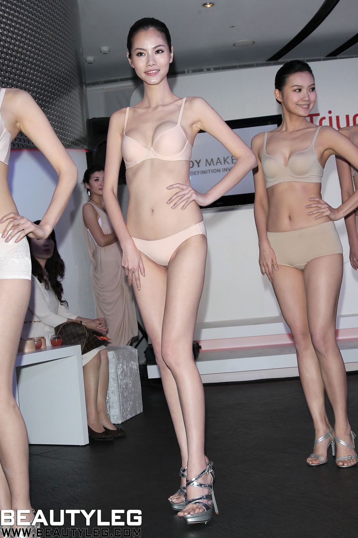 [Beautyleg] 名模美腿 2013.06.12 VOGUE PHOTO [76P]
