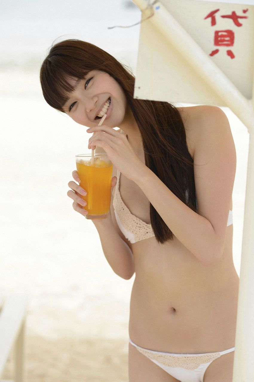 [WPB-net] 2013.05.25 No.157 新川優愛 スペシャル写真集 - 「美しすぎる彼女に一目惚れ [142P]