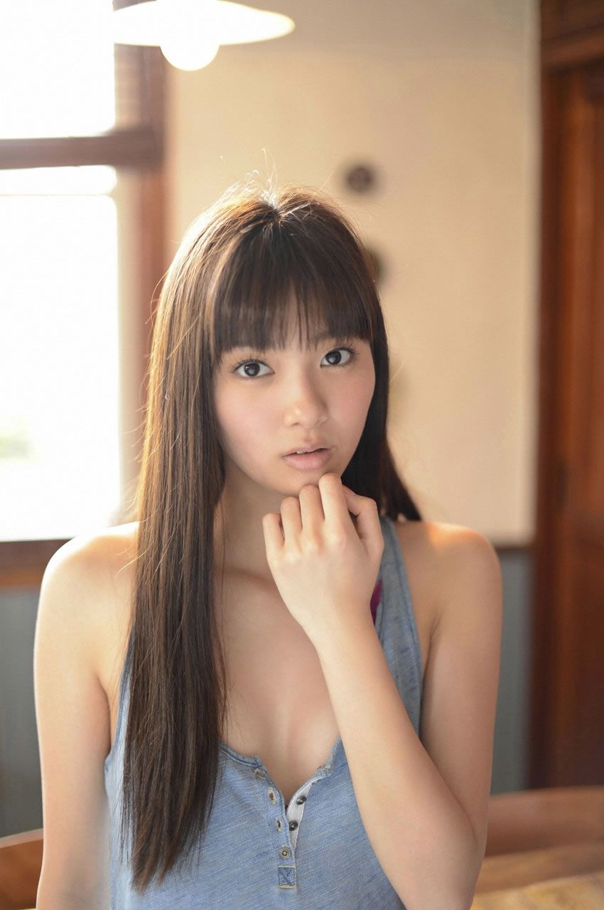 [WPB-net] 2013.05.25 No.157 新川優愛 スペシャル写真集 - 「美しすぎる彼女に一目惚れ [142P]