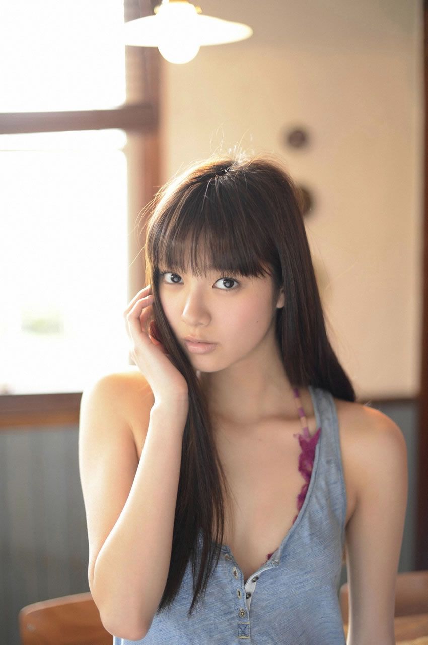 [WPB-net] 2013.05.25 No.157 新川優愛 スペシャル写真集 - 「美しすぎる彼女に一目惚れ [142P]