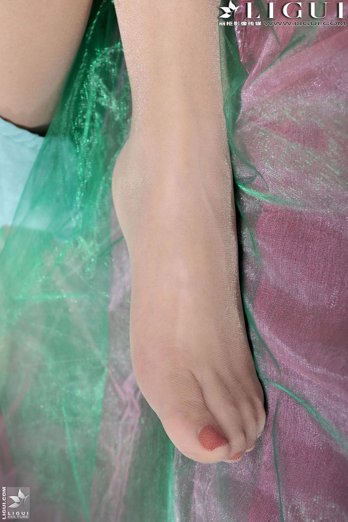 [Ligui] 丽柜 2013.06.09 Model 安娜 [43P]