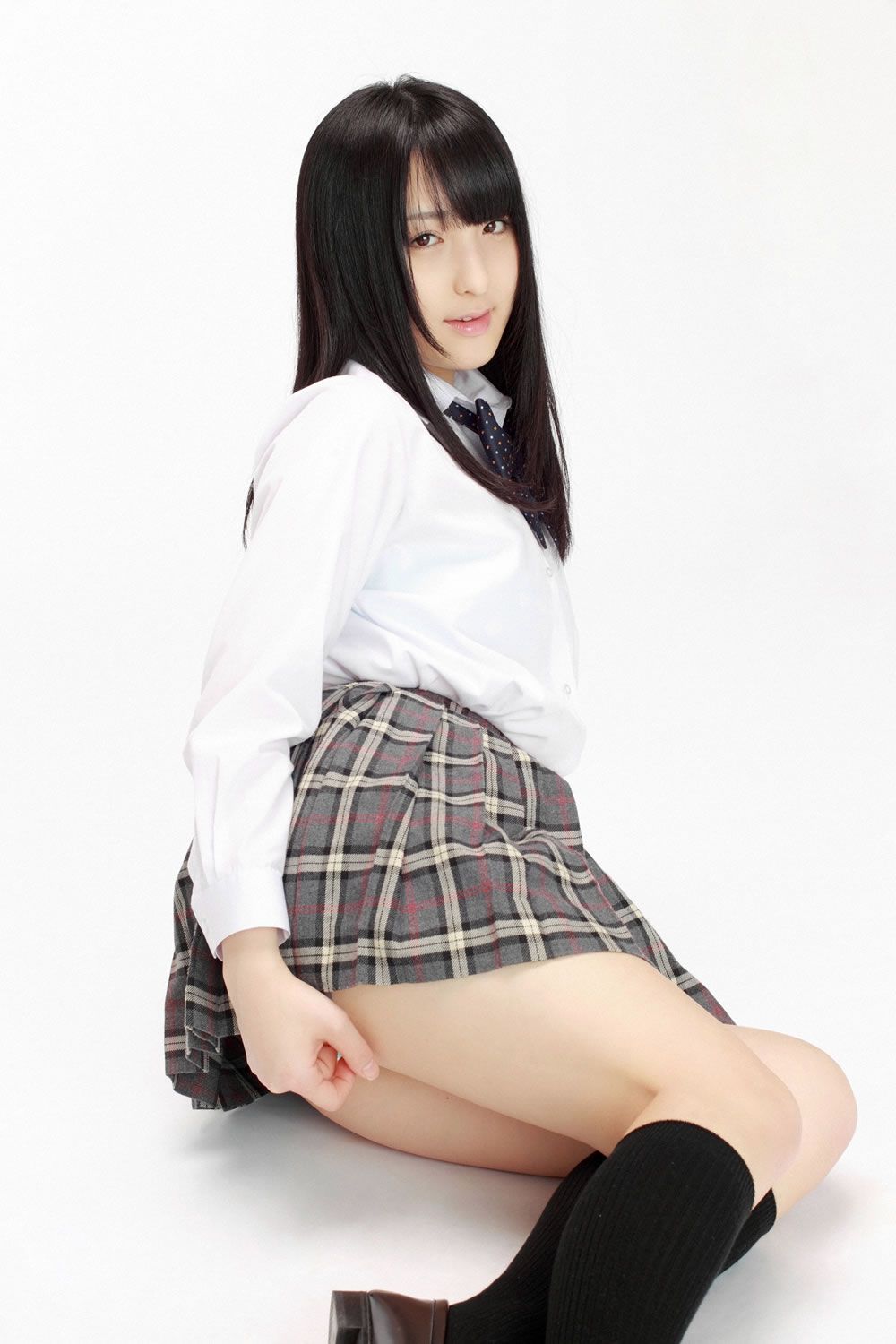 [YS Web] 2013.04.01 Vol.555 Satoko Hirano 平野聡子 純情可憐、博多っ娘入学！[49P]