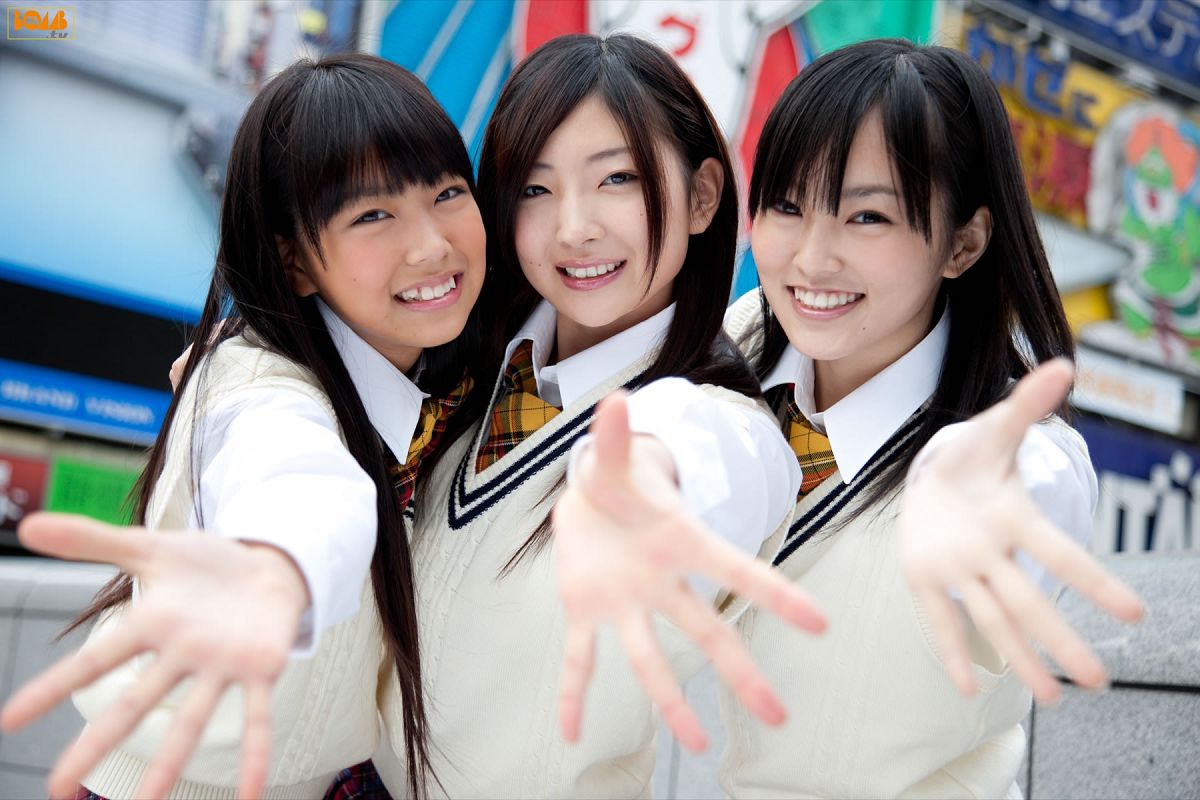 [BOMB.tv] 2011.01 NMB48 [49P]