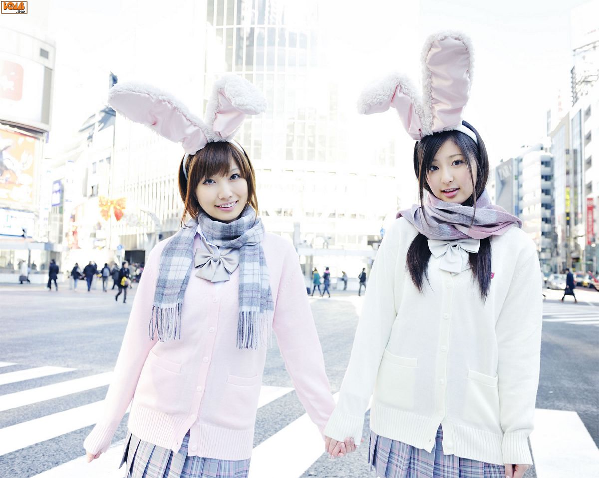[BOMB.tv] 2011.02 Mimi Girls (村上友梨  夏垣佳奈) [48P]