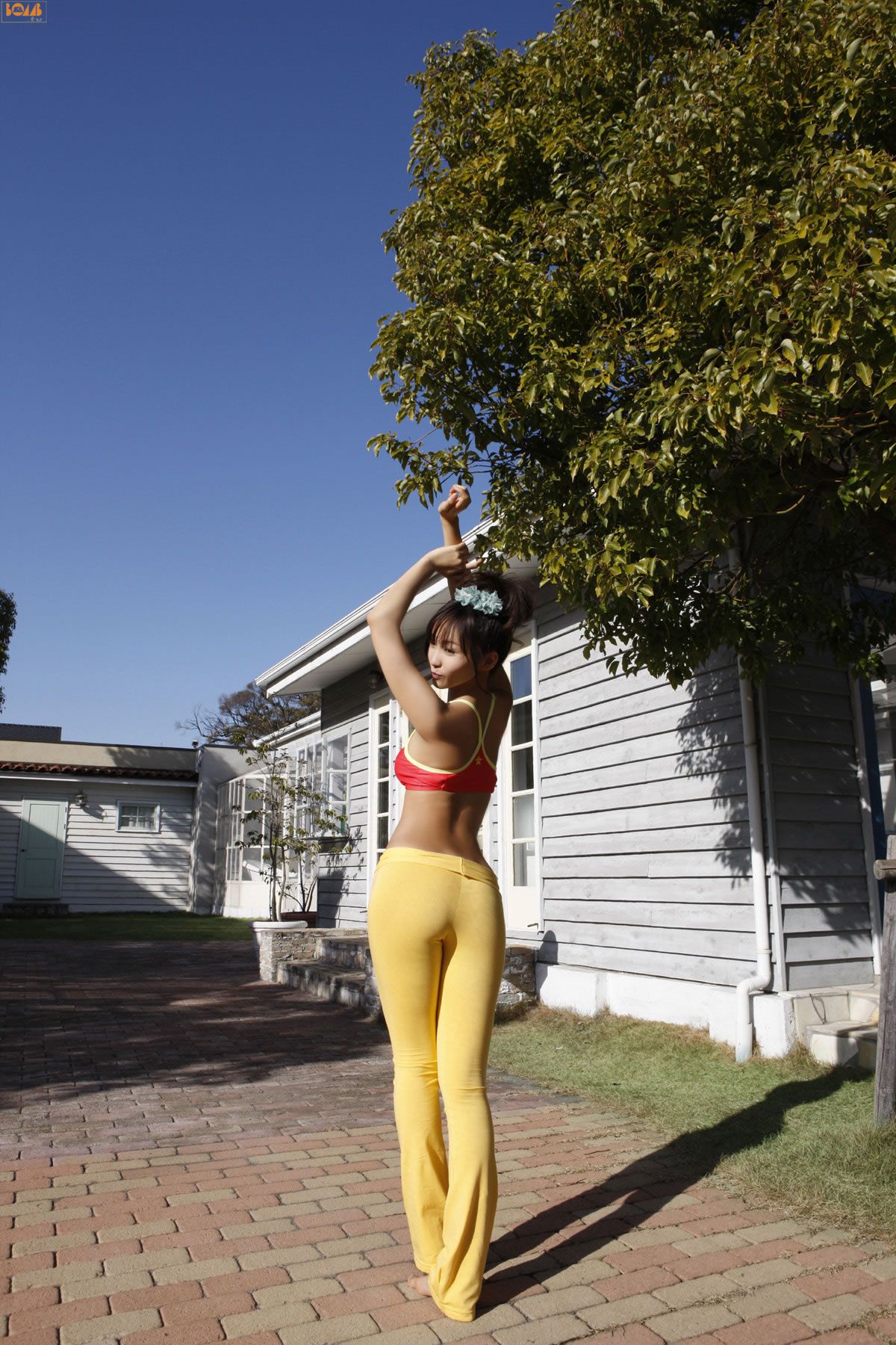 [BOMB.tv] 2011.03 Risa Yoshiki 吉木りさ [51P]