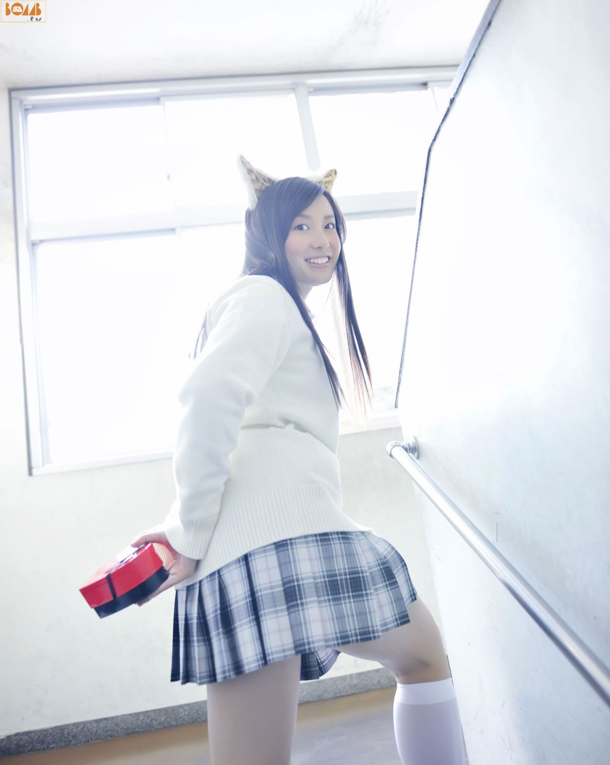 [BOMB.tv] 2011.03 Mimi Girls みみガールズ [40P]