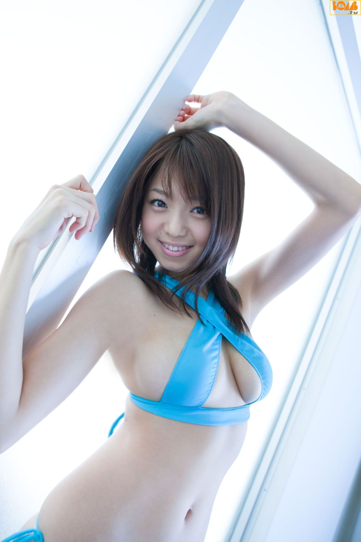 [BOMB.tv] 2011.03 Shizuka Nakamura 中村静香 [51P]