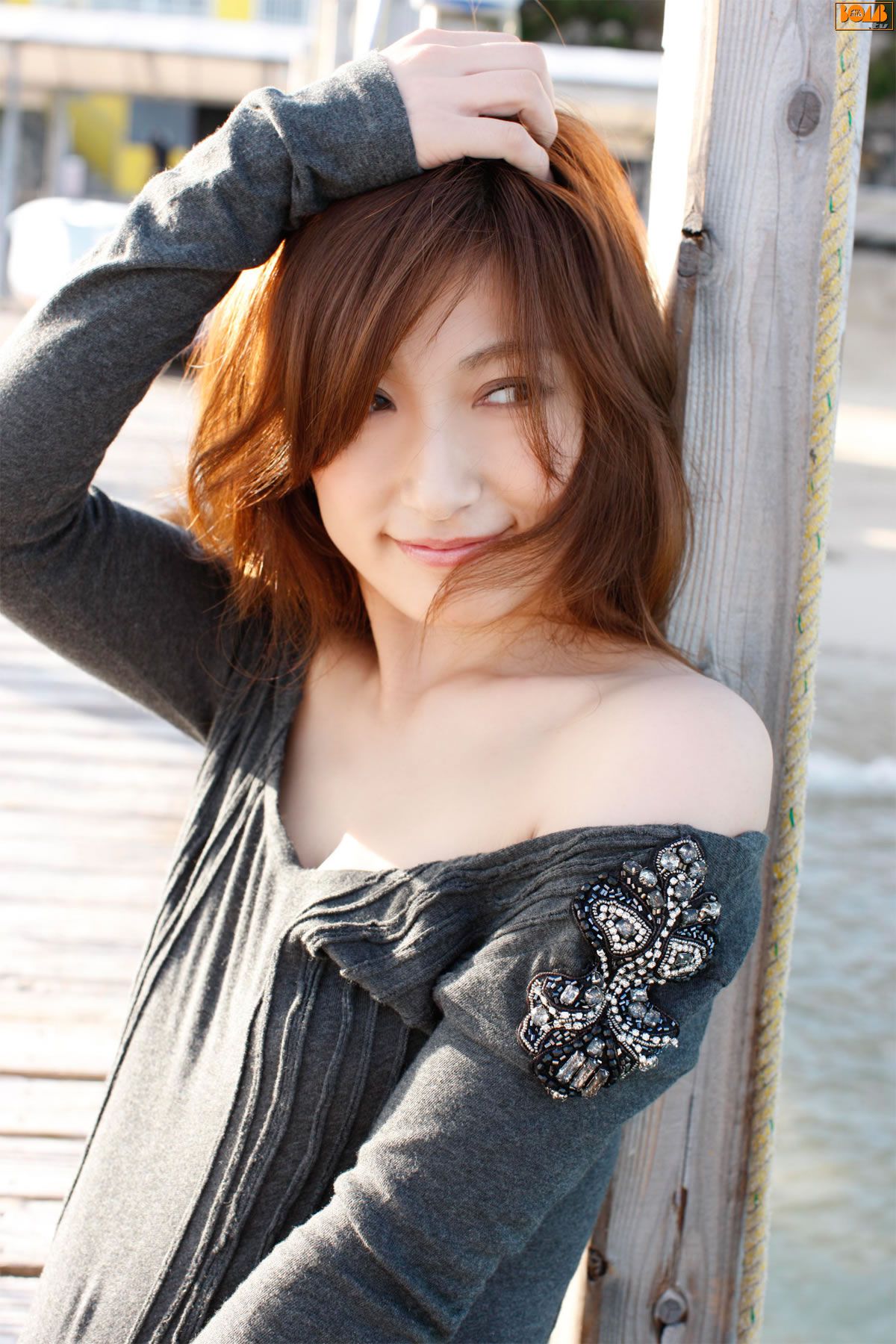 [BOMB.tv] 2011.08 Yoko Kumada 熊田曜子 [39P]