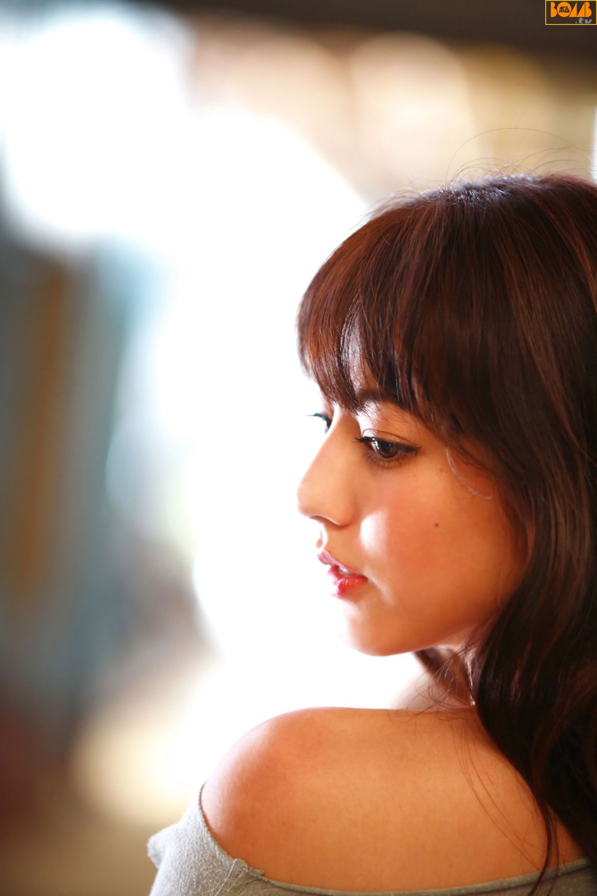 [BOMB.tv] 2011.09 Yumi Sugimoto 杉本有美 [54P]