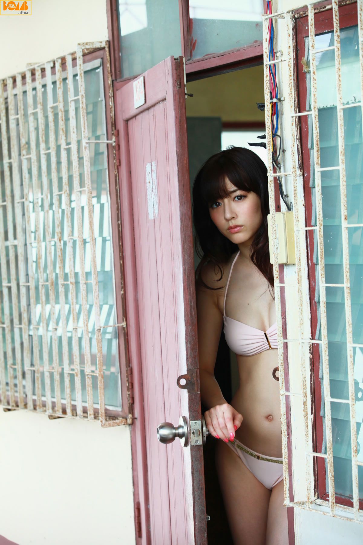 [BOMB.tv] 2011.09 Yumi Sugimoto 杉本有美 [54P]