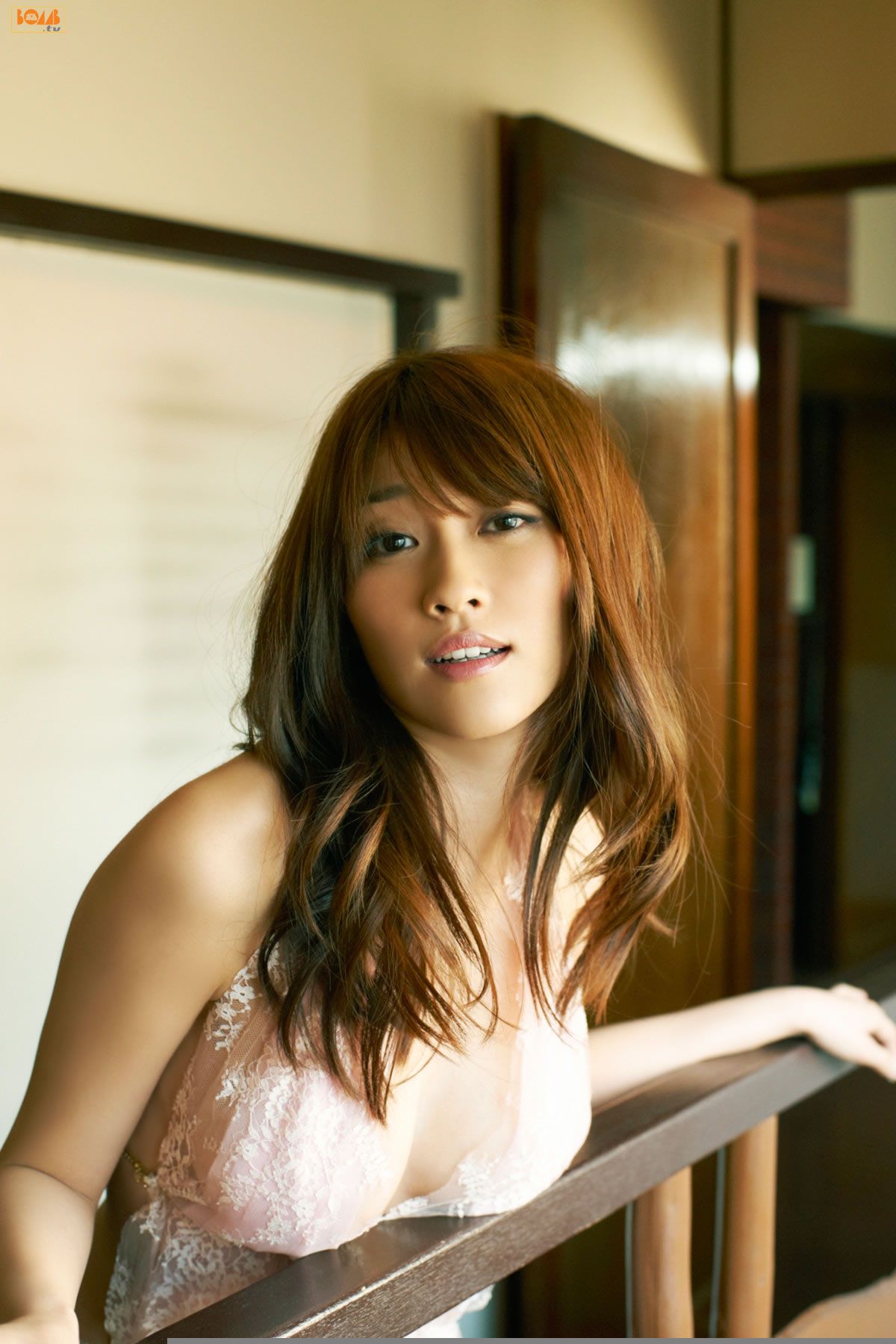 [BOMB.tv] 2011.11 Mikie Hara 原幹恵 [19P]