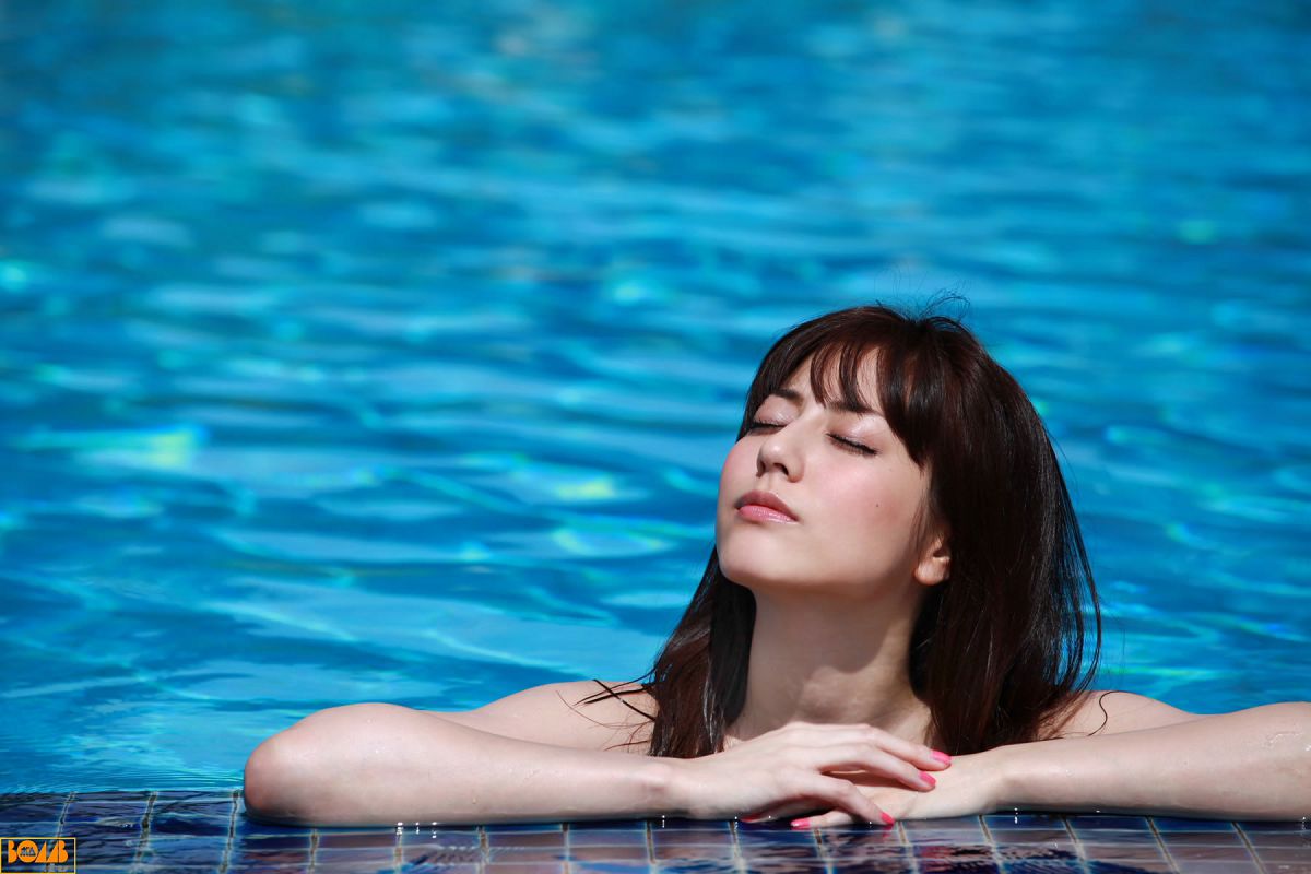 [BOMB.tv] 2011.11 Yumi Sugimoto 杉本有美 [49P]