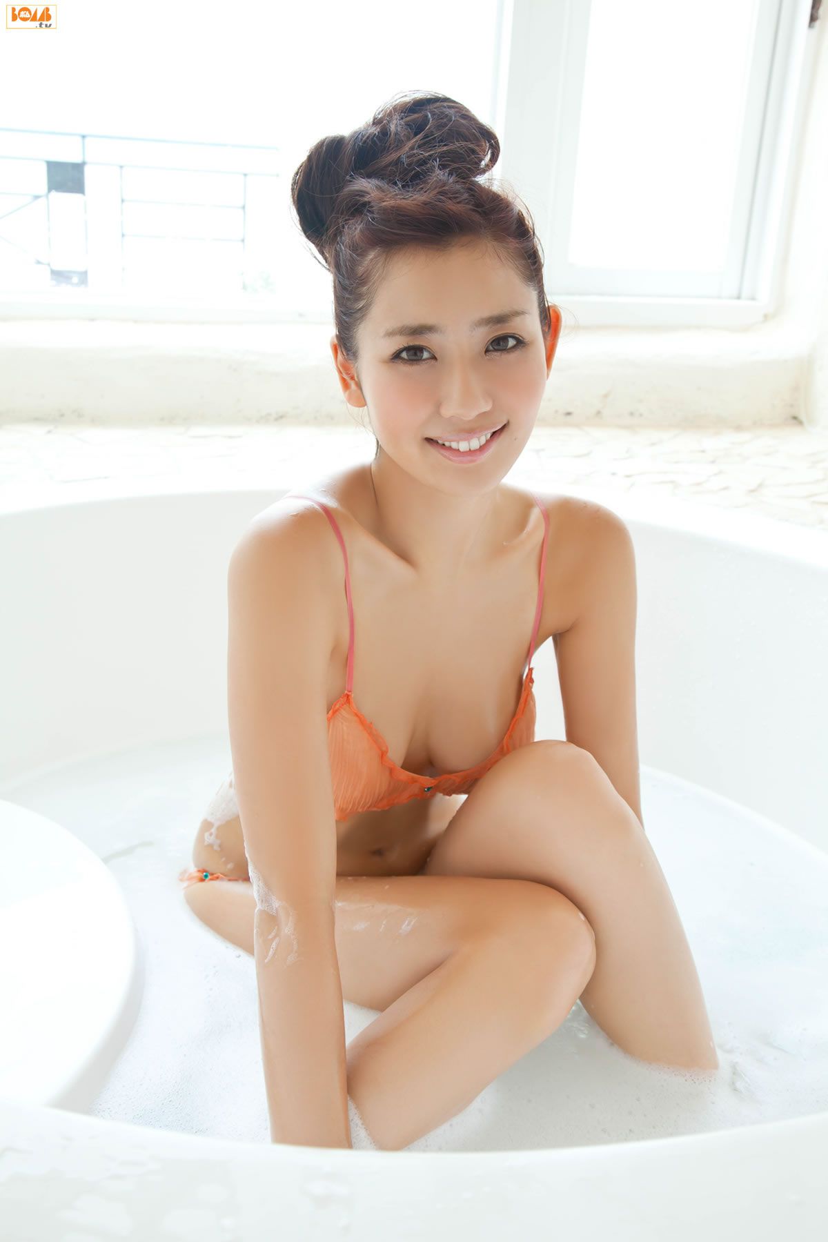 [BOMB.tv] 2012.03 Aya Takigawa 滝川綾 [48P]