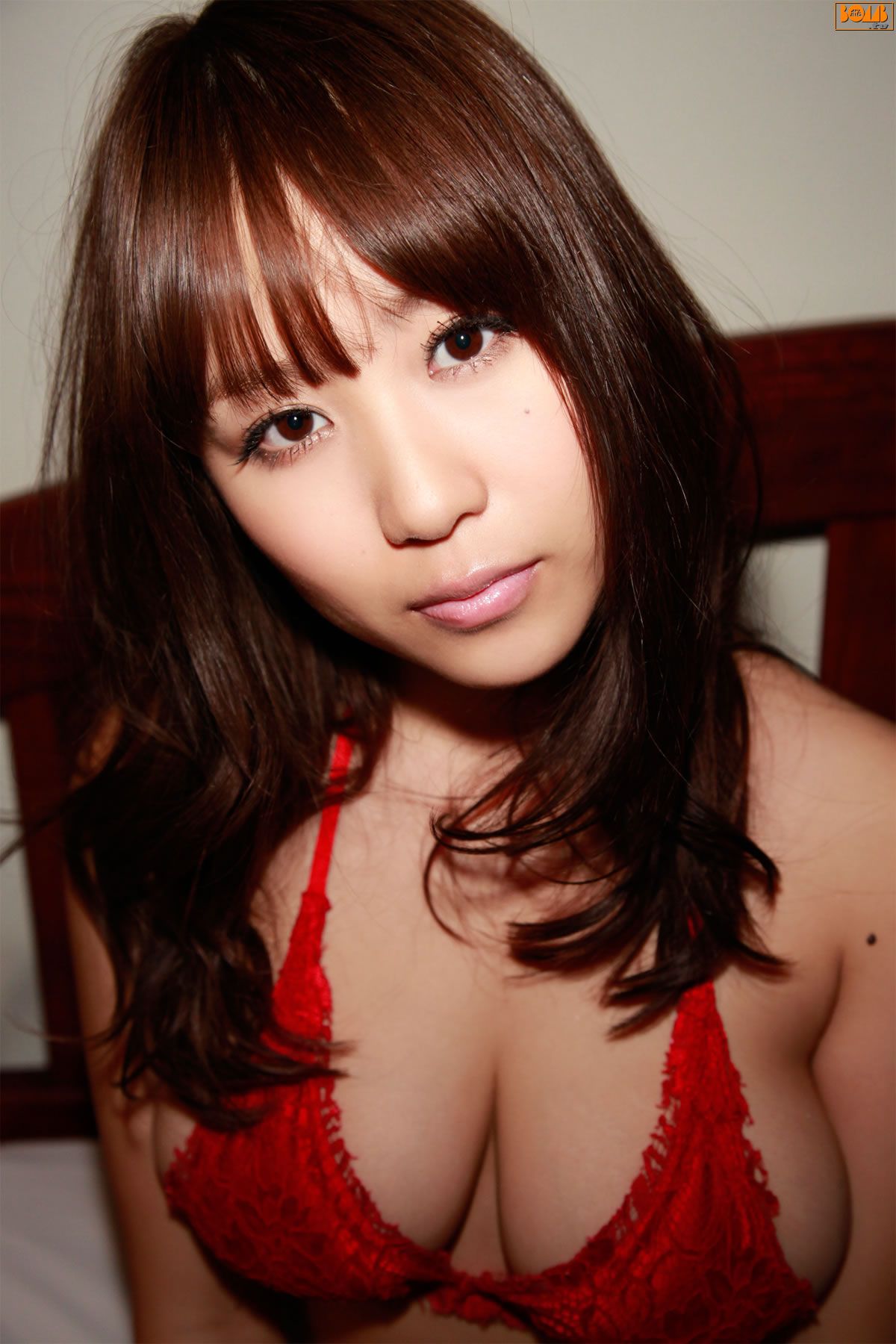 [BOMB.tv] 2012.03 Mai Nishida 西田麻衣 [30P]