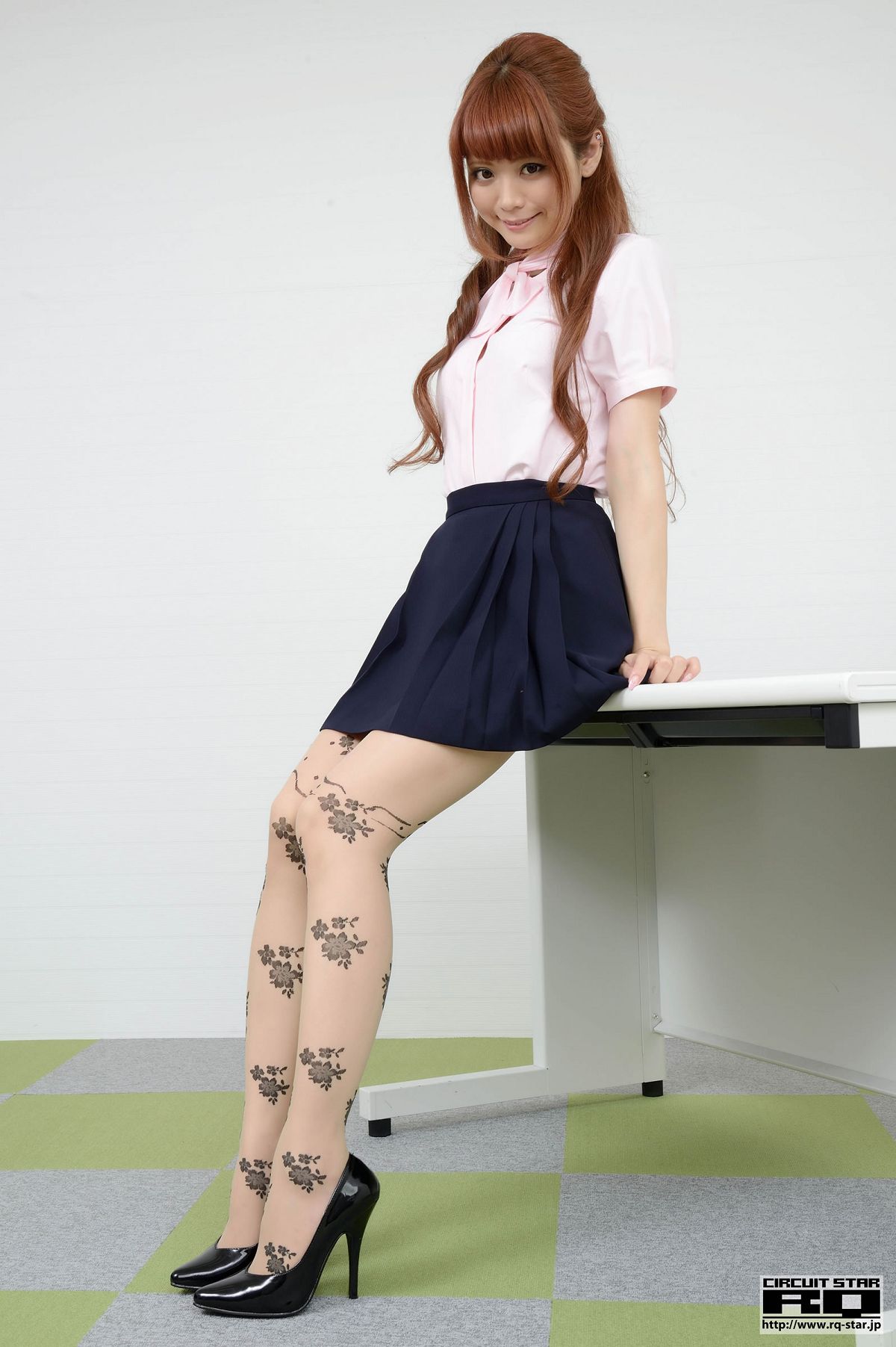 [RQ-STAR] 2013.08.07 NO.00832 Aine Sayuka 朔矢あいね Office Lady [120P]