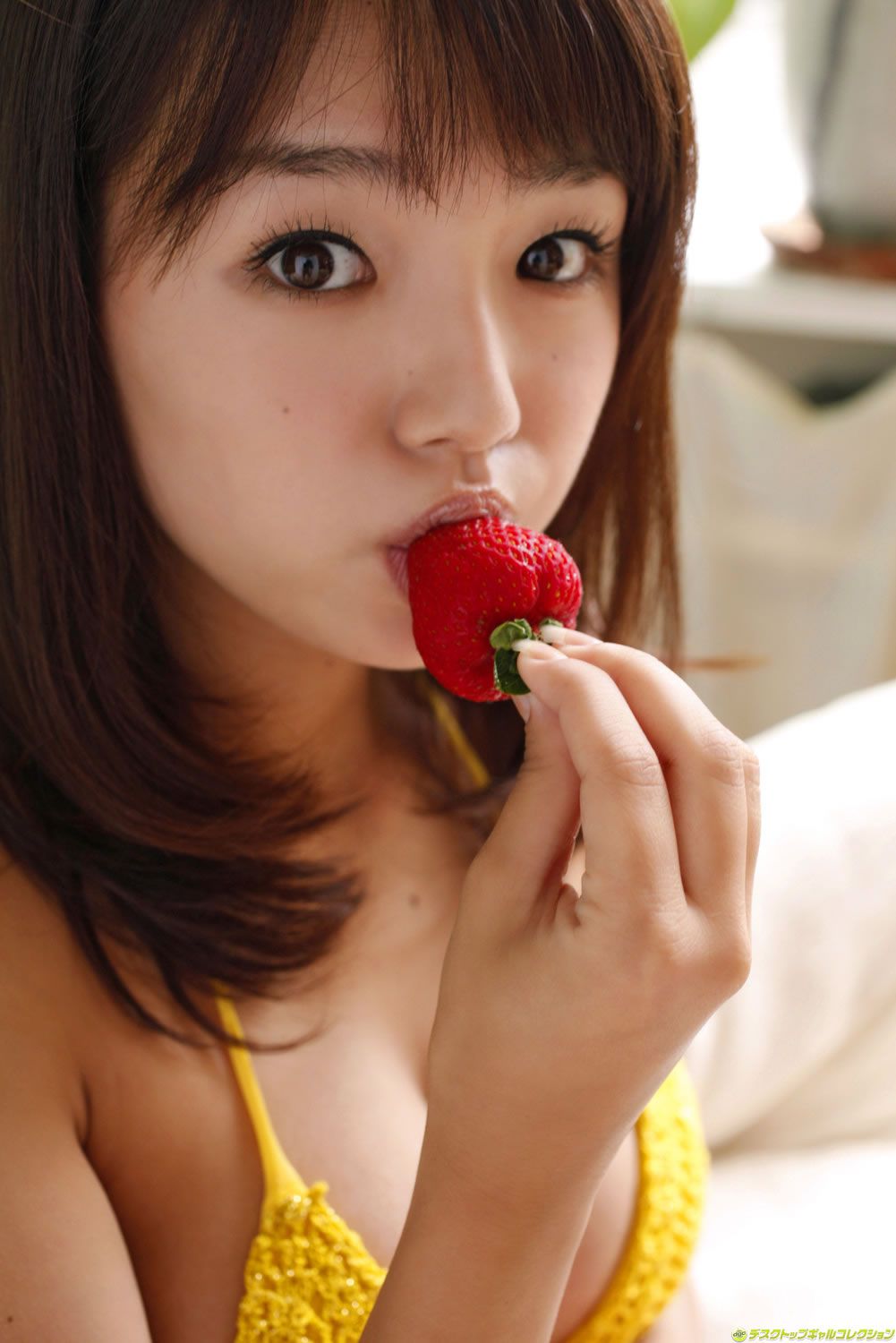 [DGC] 2013.07 NO.1101 Gravure Idols Ai Shinozaki 篠崎愛 [100P]