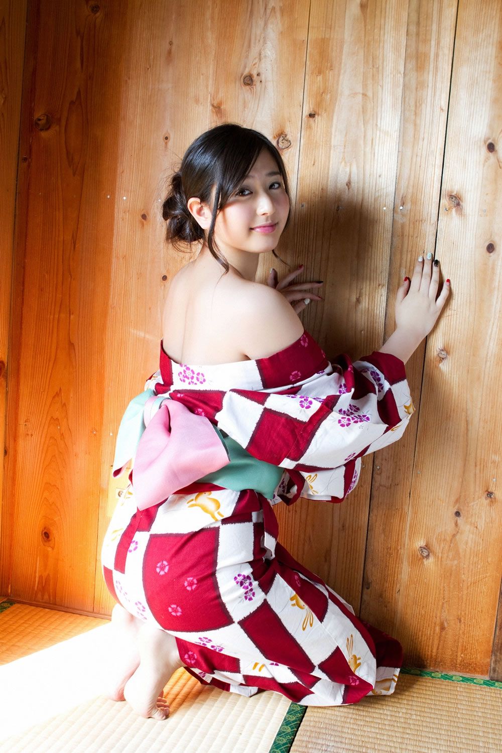 [YS-Web] 2013.08.07 Vol.561 Yuri Murakami 村上友梨 [116P]