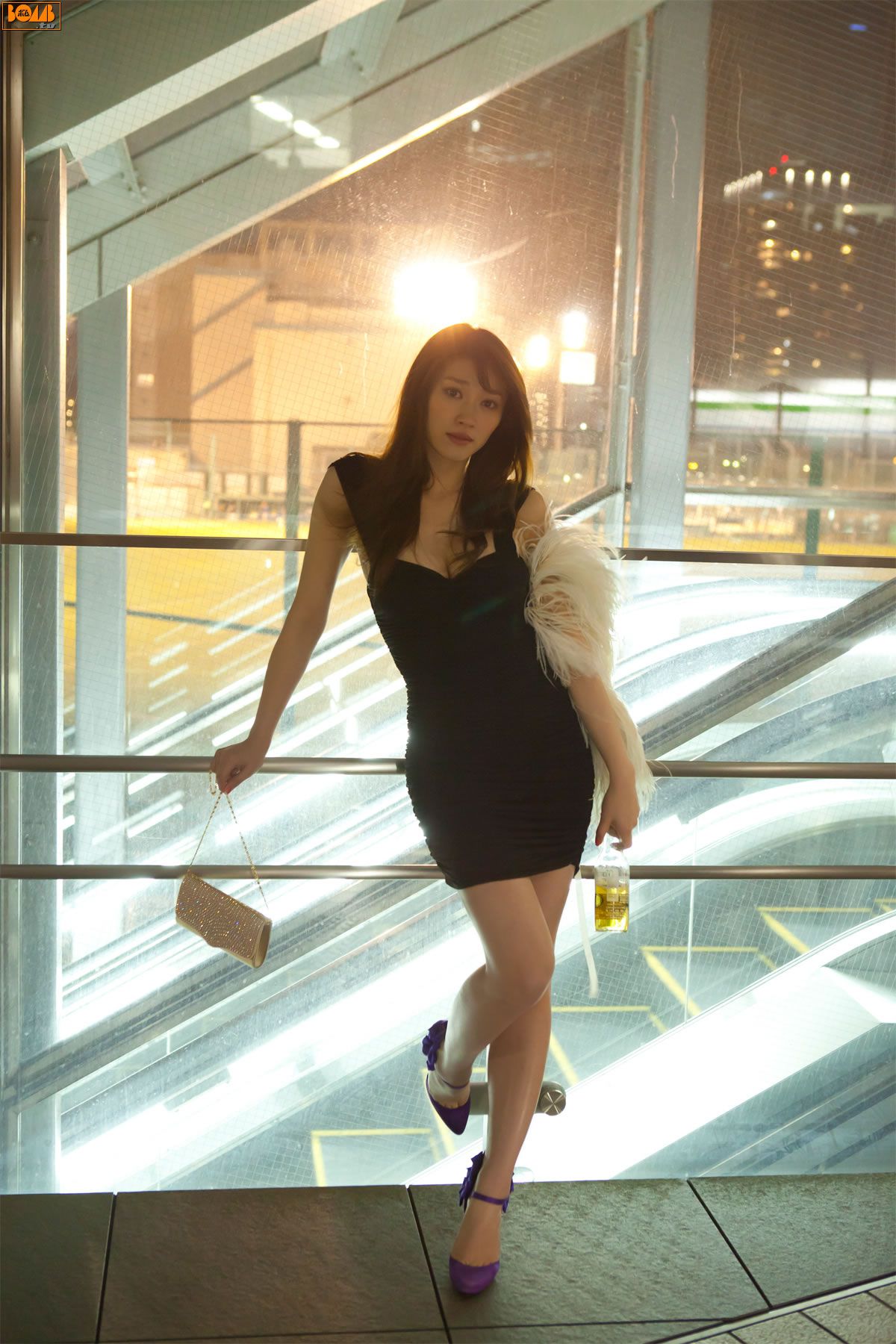[BOMB.tv] 2012.06 Mikie Hara 原幹恵 [55P]