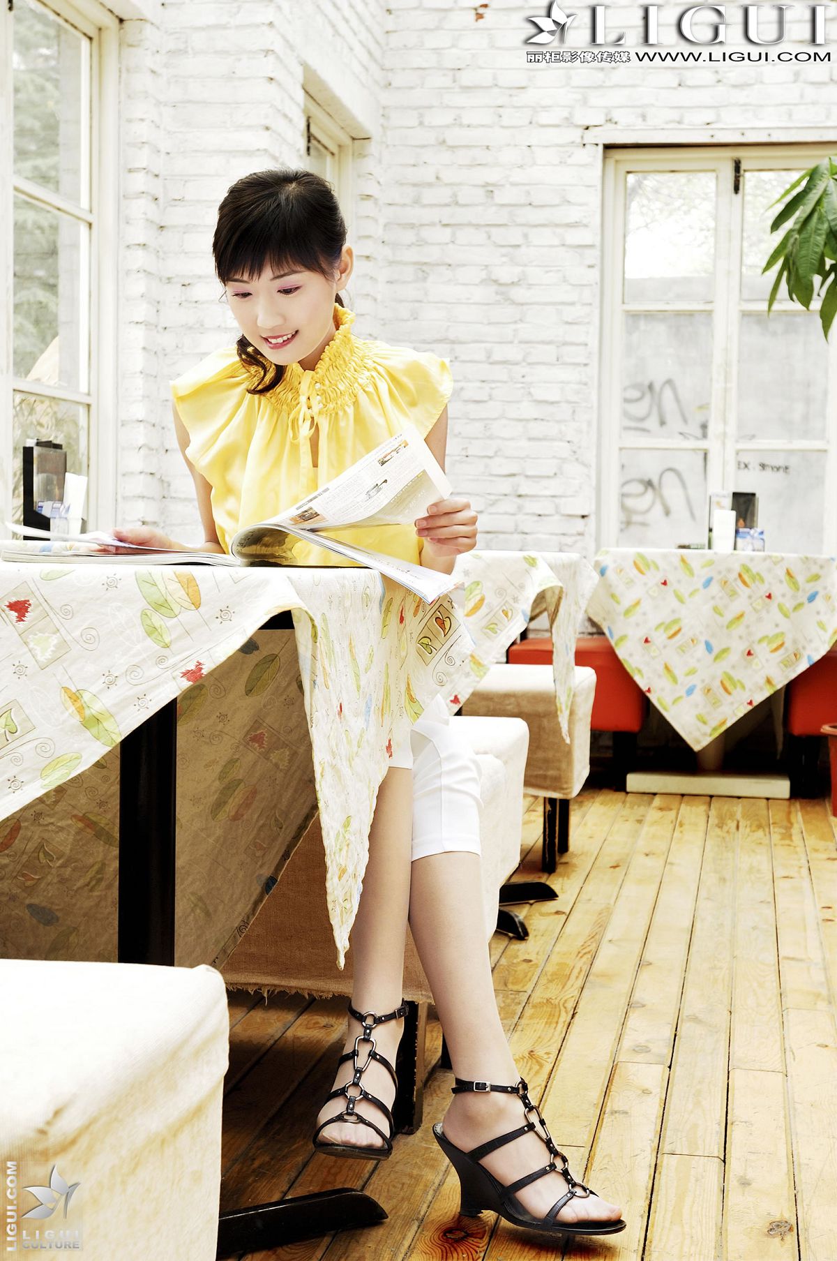 [Ligui] 丽柜 2013.08.22 Model 婷婷 [48P]