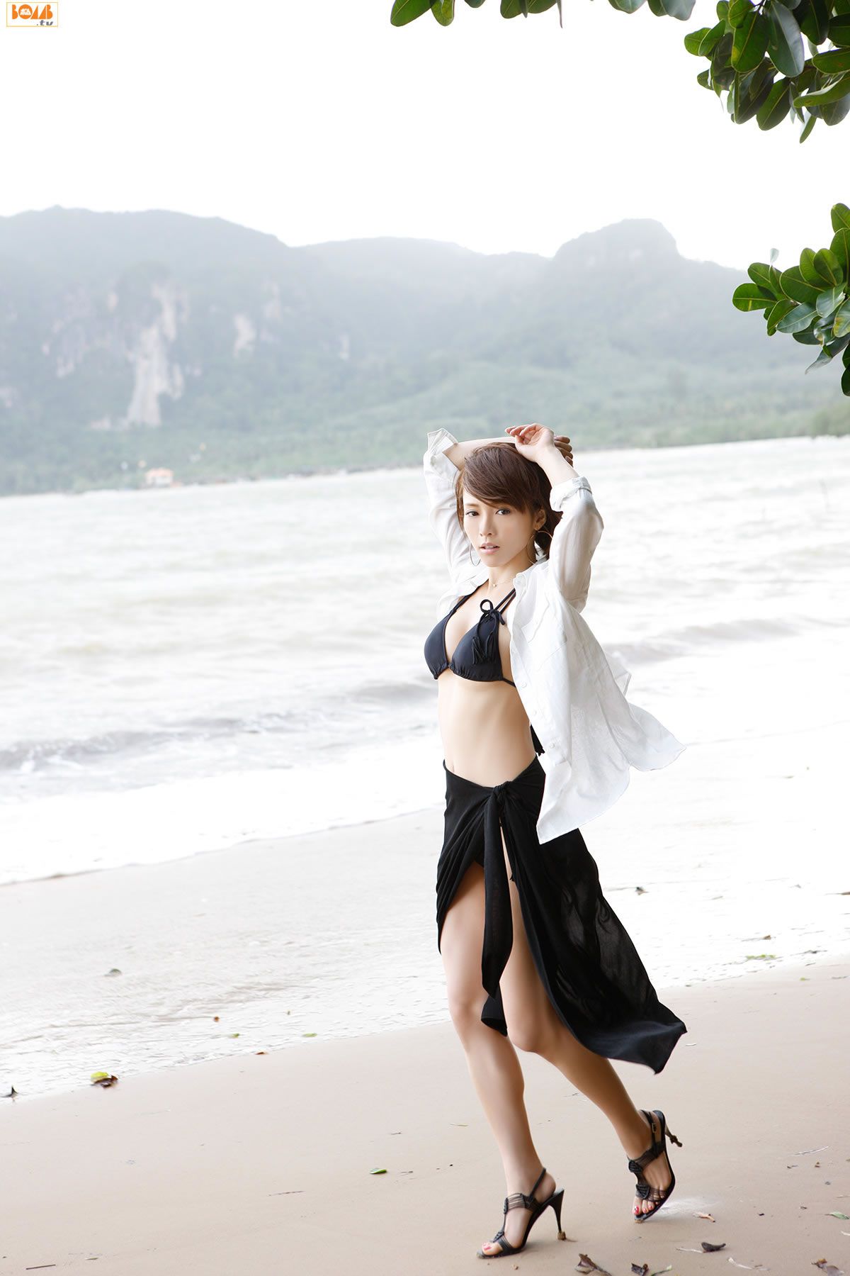 [BOMB.tv] 2012.10 Shaku Yumiko 釈由美子 [51P]