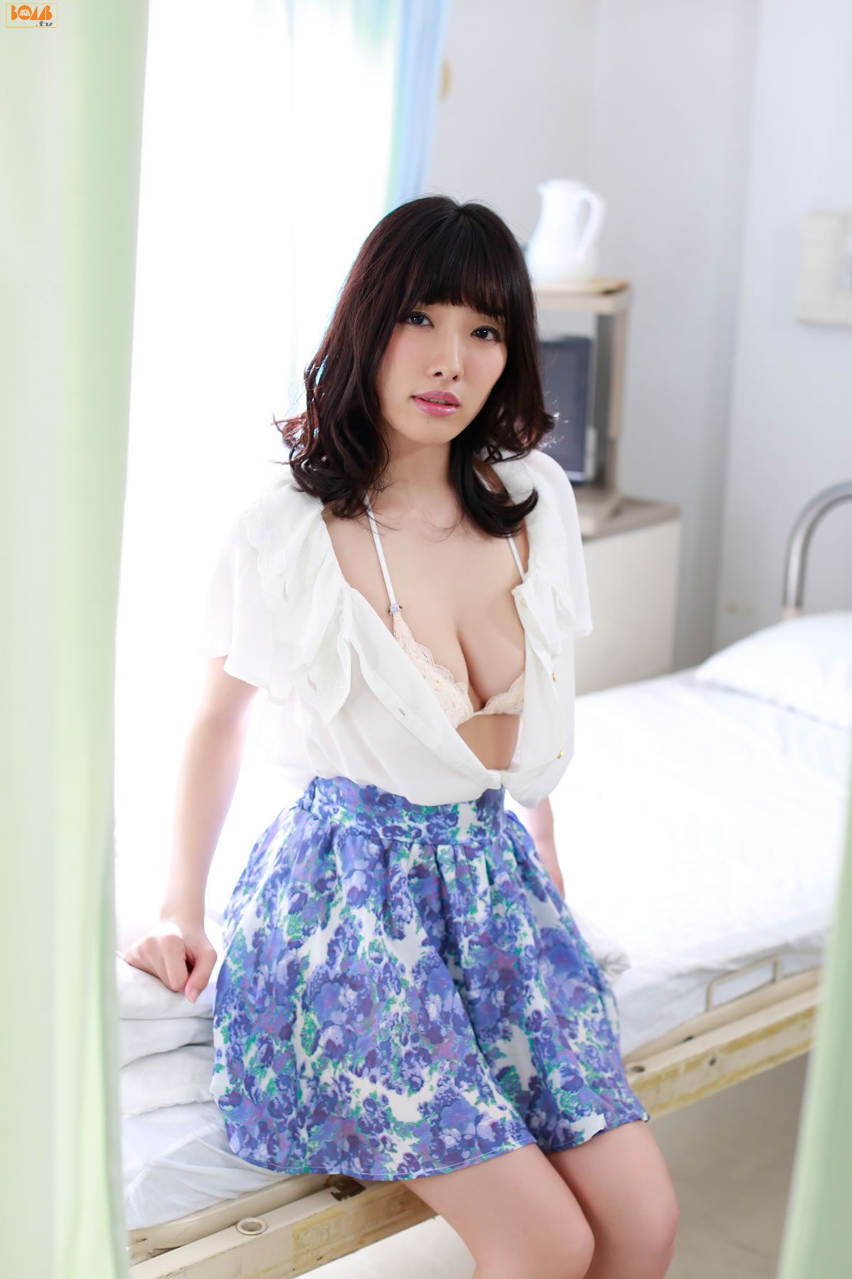 [Bomb.tv] 2013.09.01 9月號 今野杏南X岸明日香 [98P]