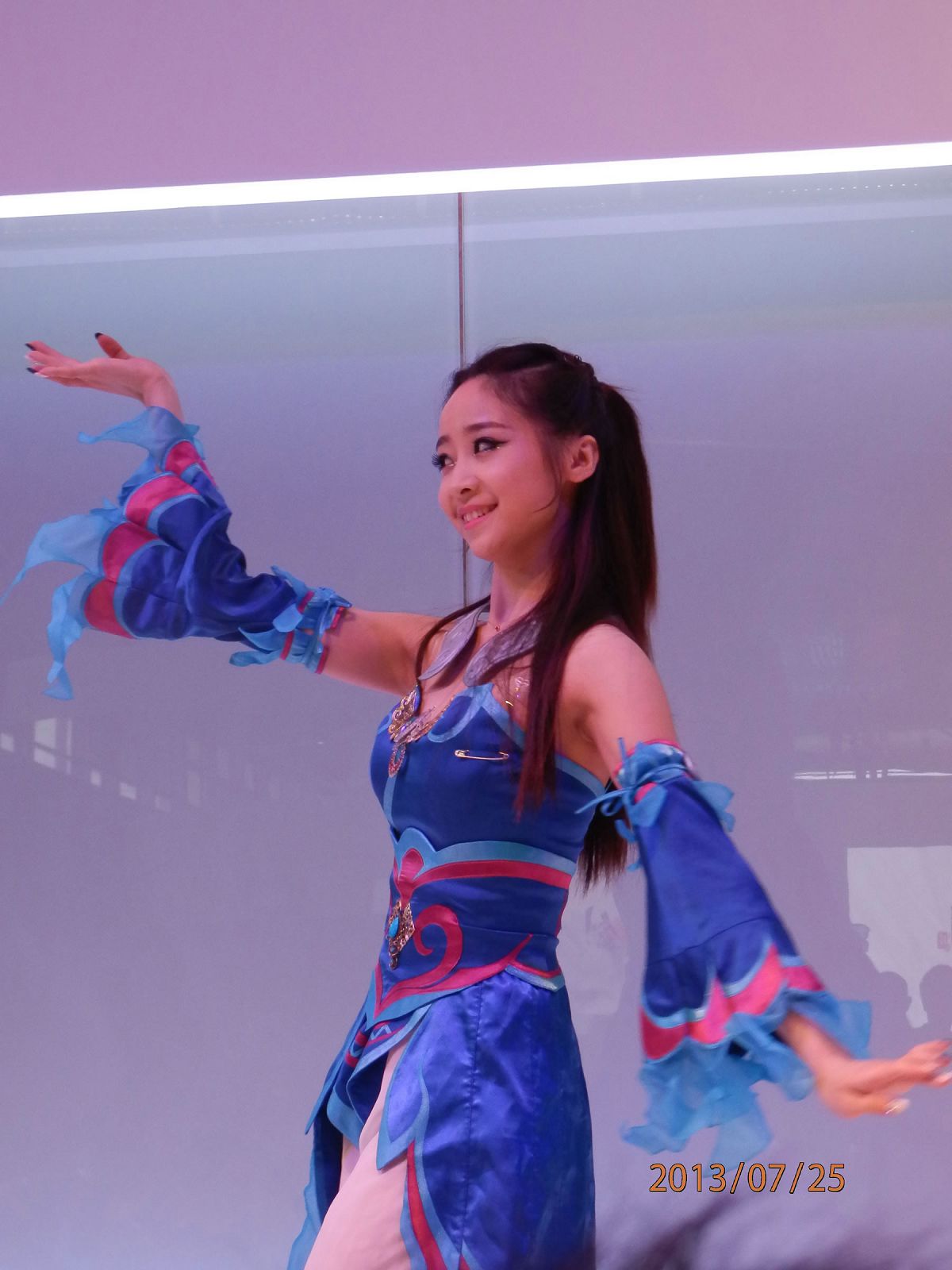 2013 ChinaJoy ShowGirl剪影 Part2 [98P]