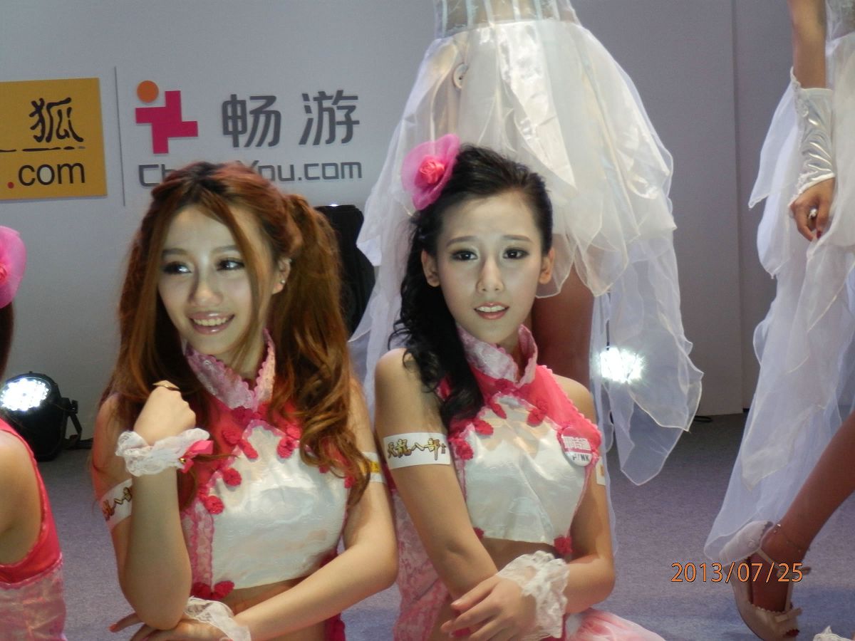 2013 ChinaJoy ShowGirl剪影 Part2 [98P]