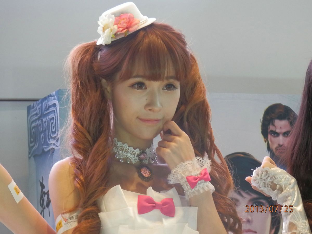 2013 ChinaJoy ShowGirl剪影 Part2 [98P]