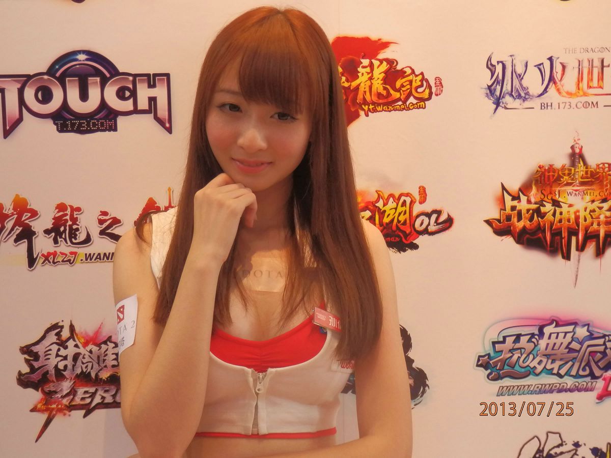 2013 ChinaJoy ShowGirl剪影 Part2 [98P]
