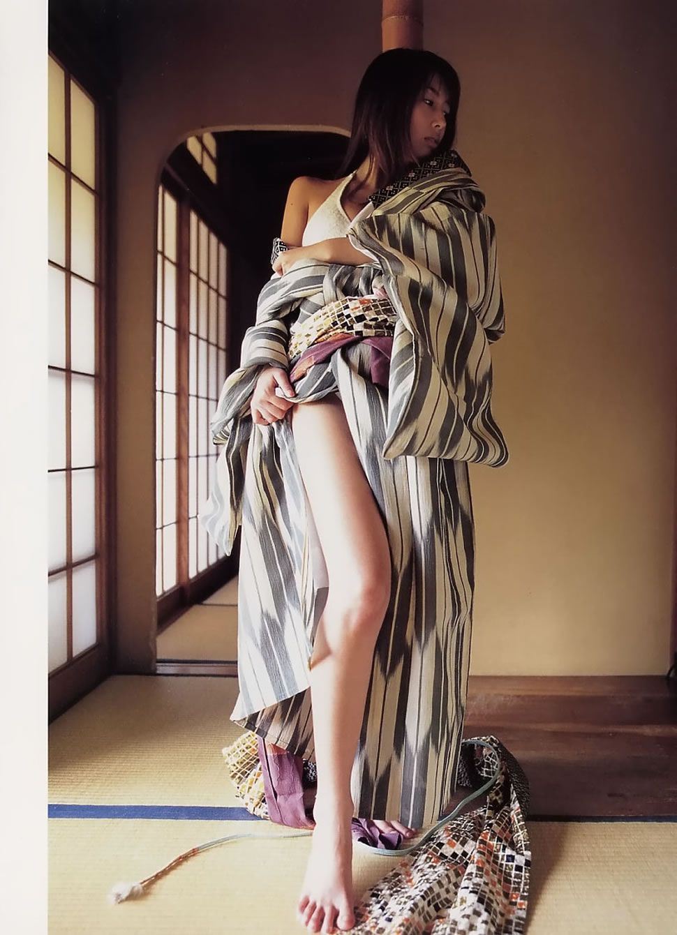 [唯美写真] 2013.08.19 小林恵美 Emi Kobayashi《Happening》 [115P]