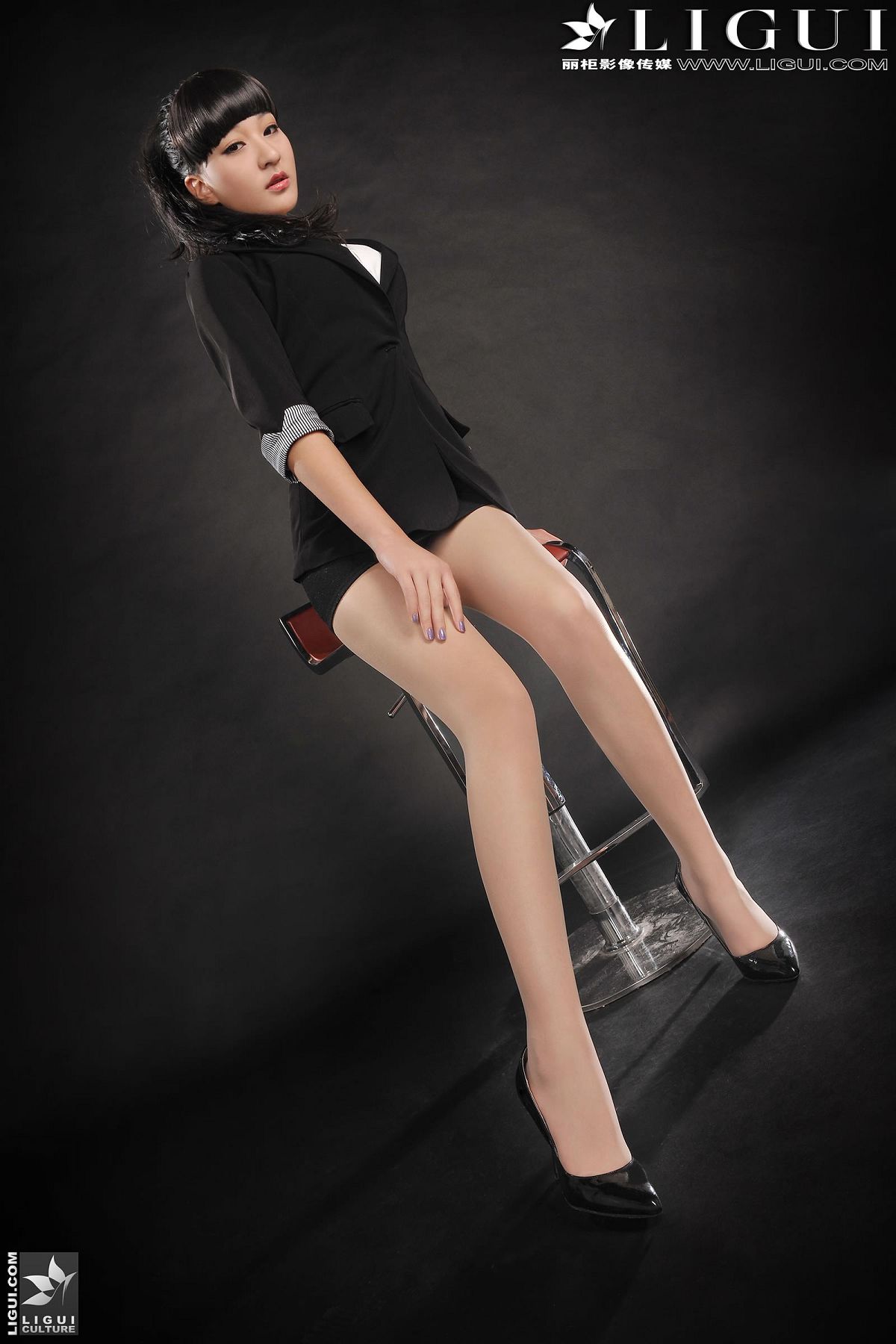 [Ligui] 丽柜 2013.09.23 Model Amily [35P]