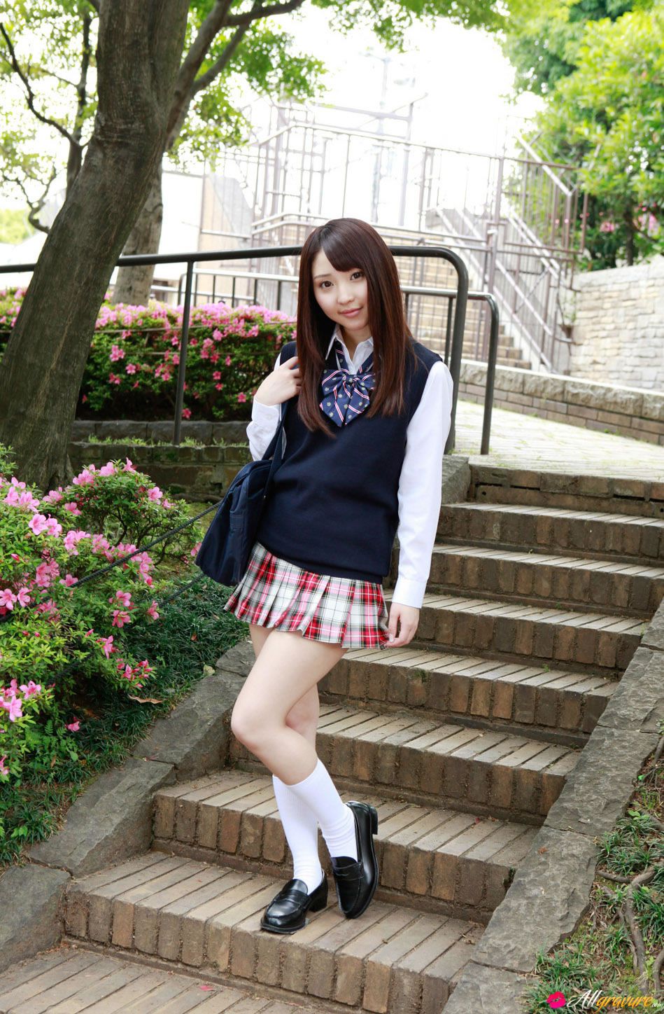 [allgravure] 2013.10.07 short-skirt-surprise [32P]