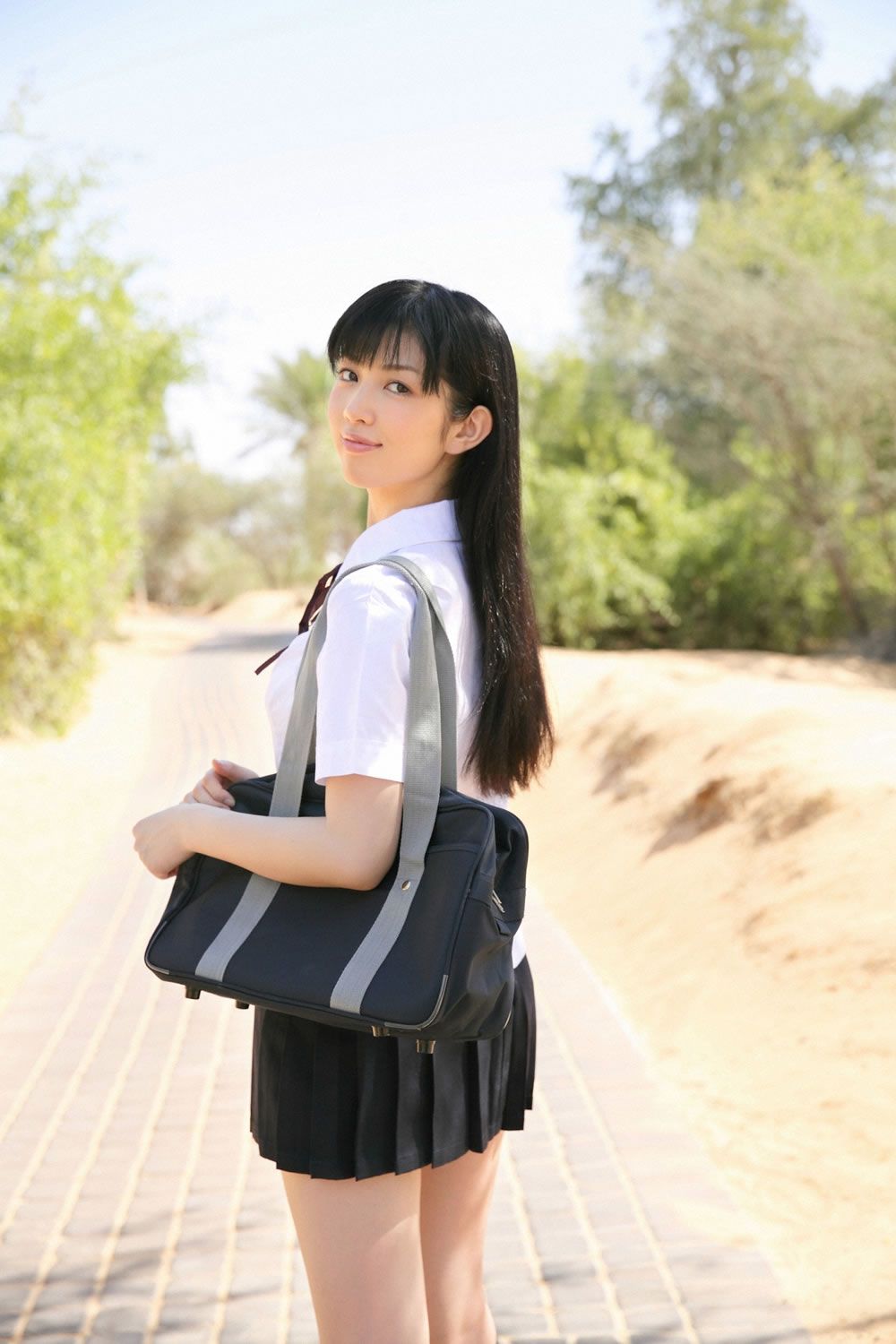 [YS-Web] 2013.10.10 Vol.569 Azusa Togashi 富樫あずさ 禁断のドバイ [135P]