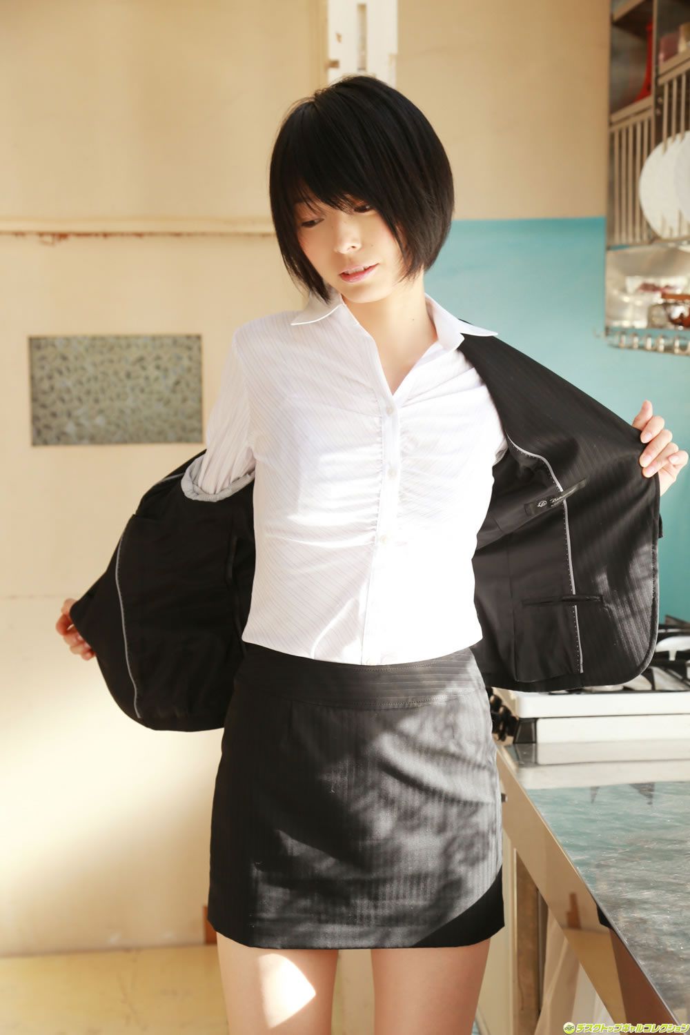 [DGC] 2013.10 NO.1120 Gravure Idols Aya Satonaka 里中あや [100P]