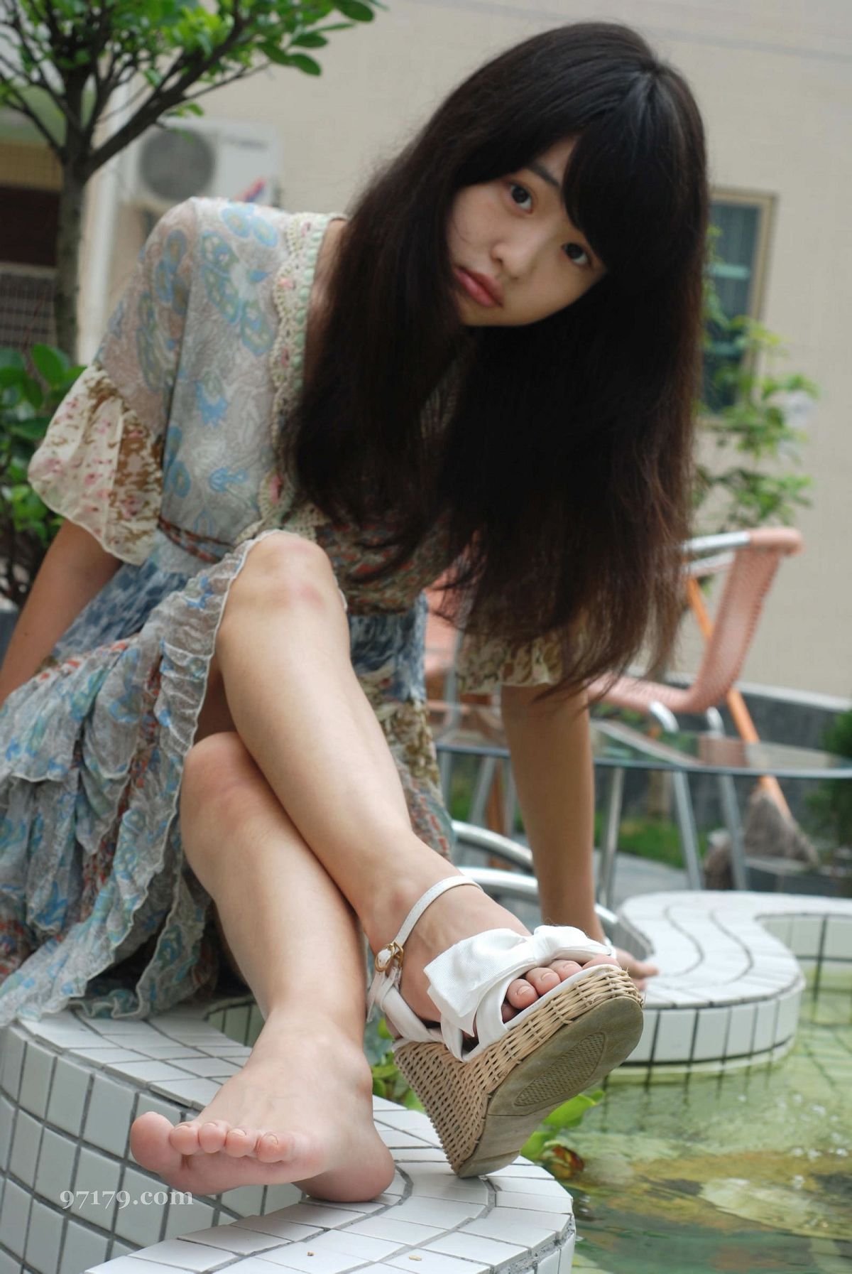 [网络收集] 2013.11.01 美女弯弯池中秀玉足 [58P]