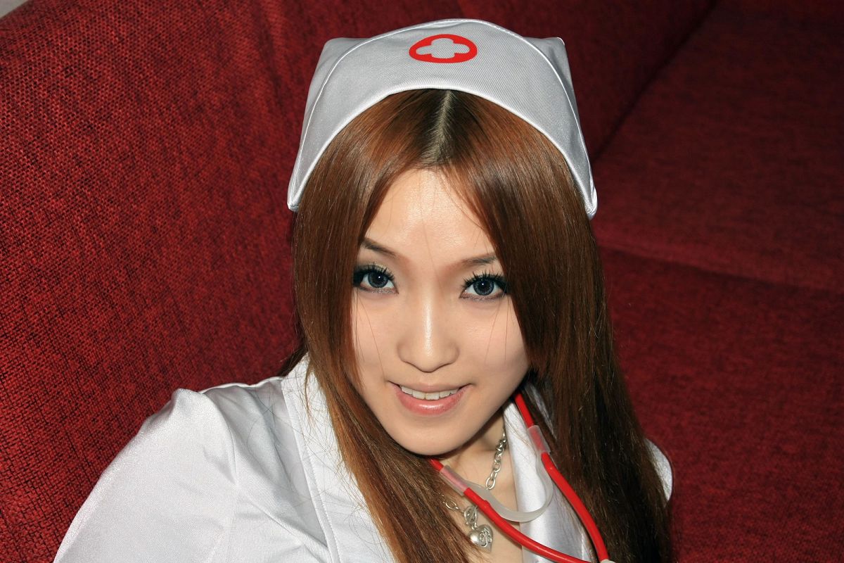 [网络收集] 2013.10.28 床上的肉丝小护士 [54P]