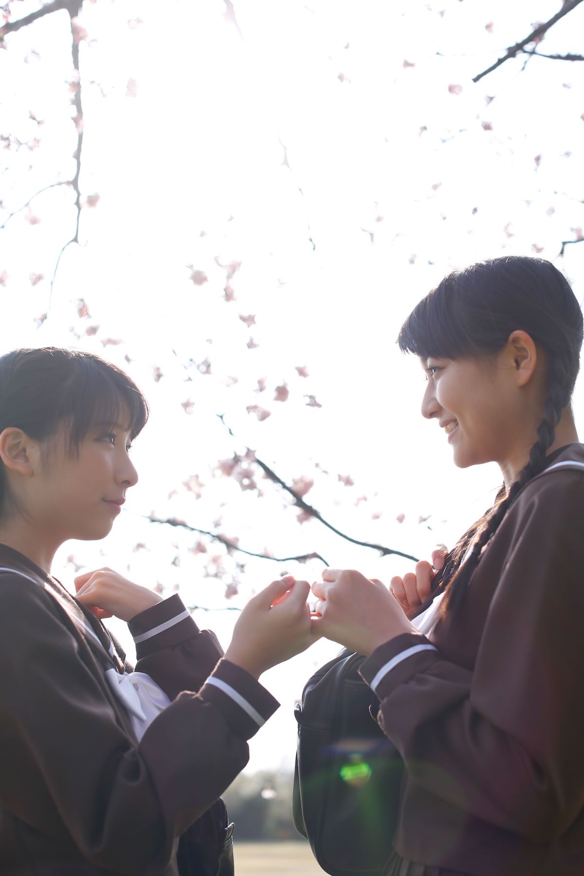[Hello! Project digital books] 2013.12.01 No.111 Ayaka Wada 和田彩花 Kanon Fukuda 福田花音 [88P]