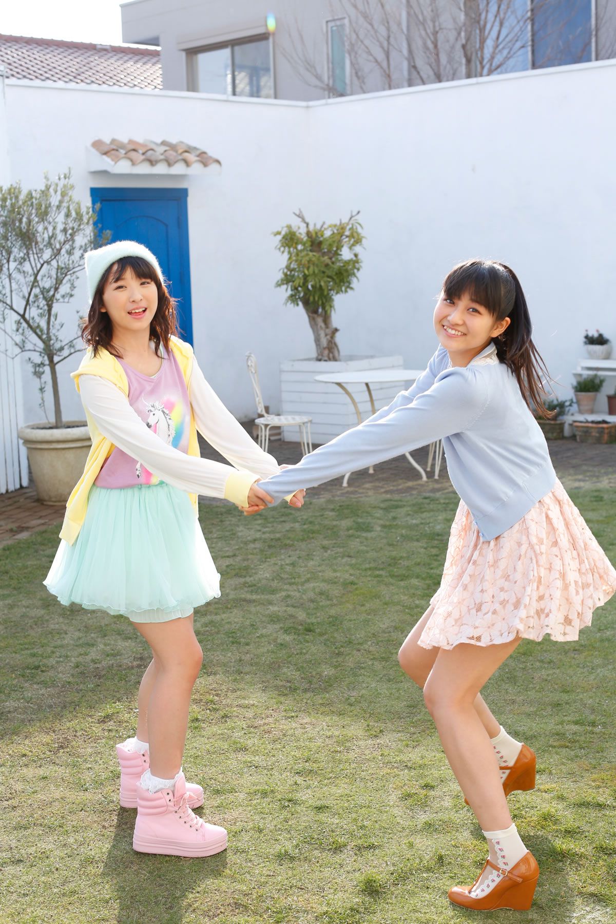 [Hello! Project digital books] 2013.12.01 No.111 Ayaka Wada 和田彩花 Kanon Fukuda 福田花音 [88P]