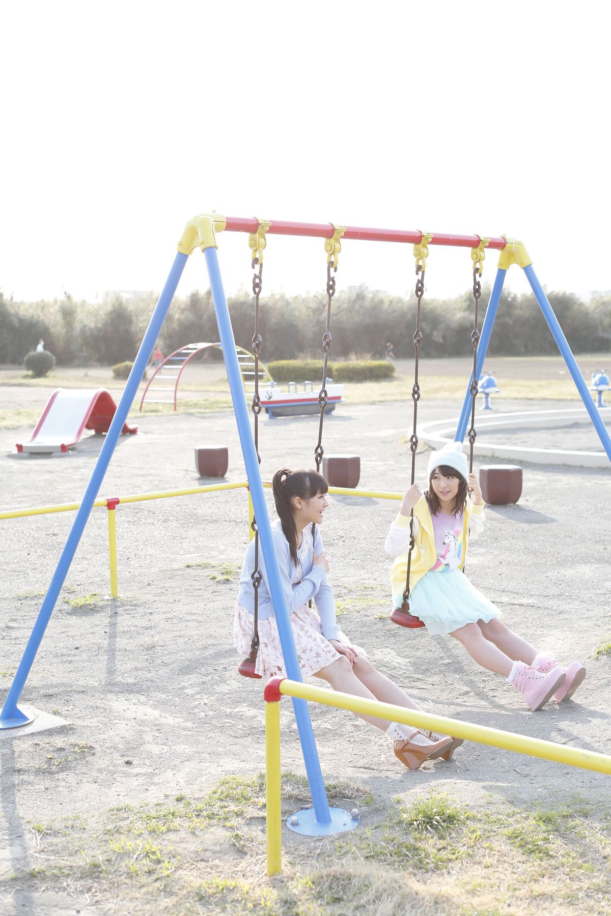 [Hello! Project digital books] 2013.12.01 No.111 Ayaka Wada 和田彩花 Kanon Fukuda 福田花音 [88P]