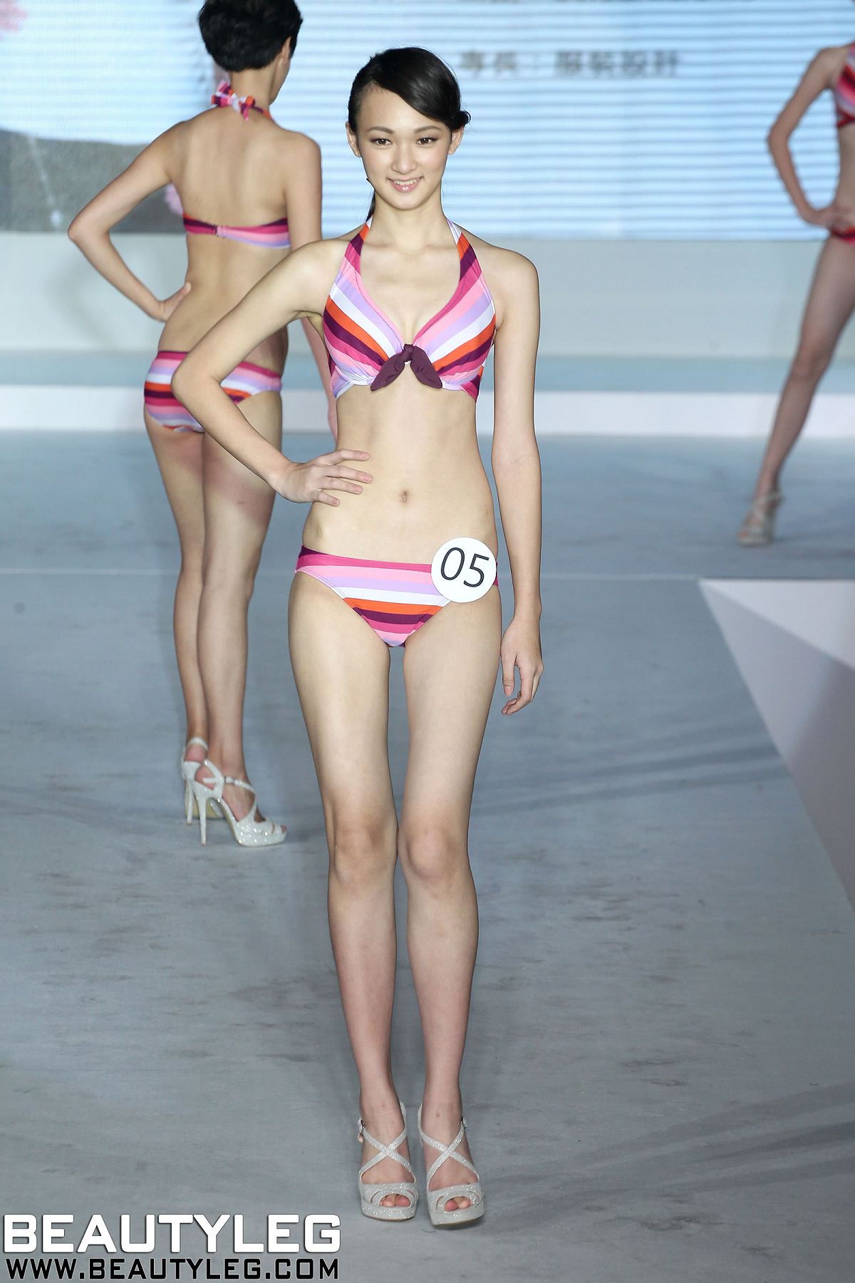 [Beautyleg] 名模美腿 2013.10.16 VOGUE PHOTO [97P]