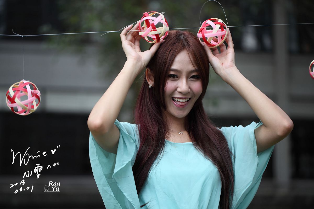 [BEAUTYLEG番外篇] 2013.12.10 女神小雪Winnie2013.06.01外拍 [168P]
