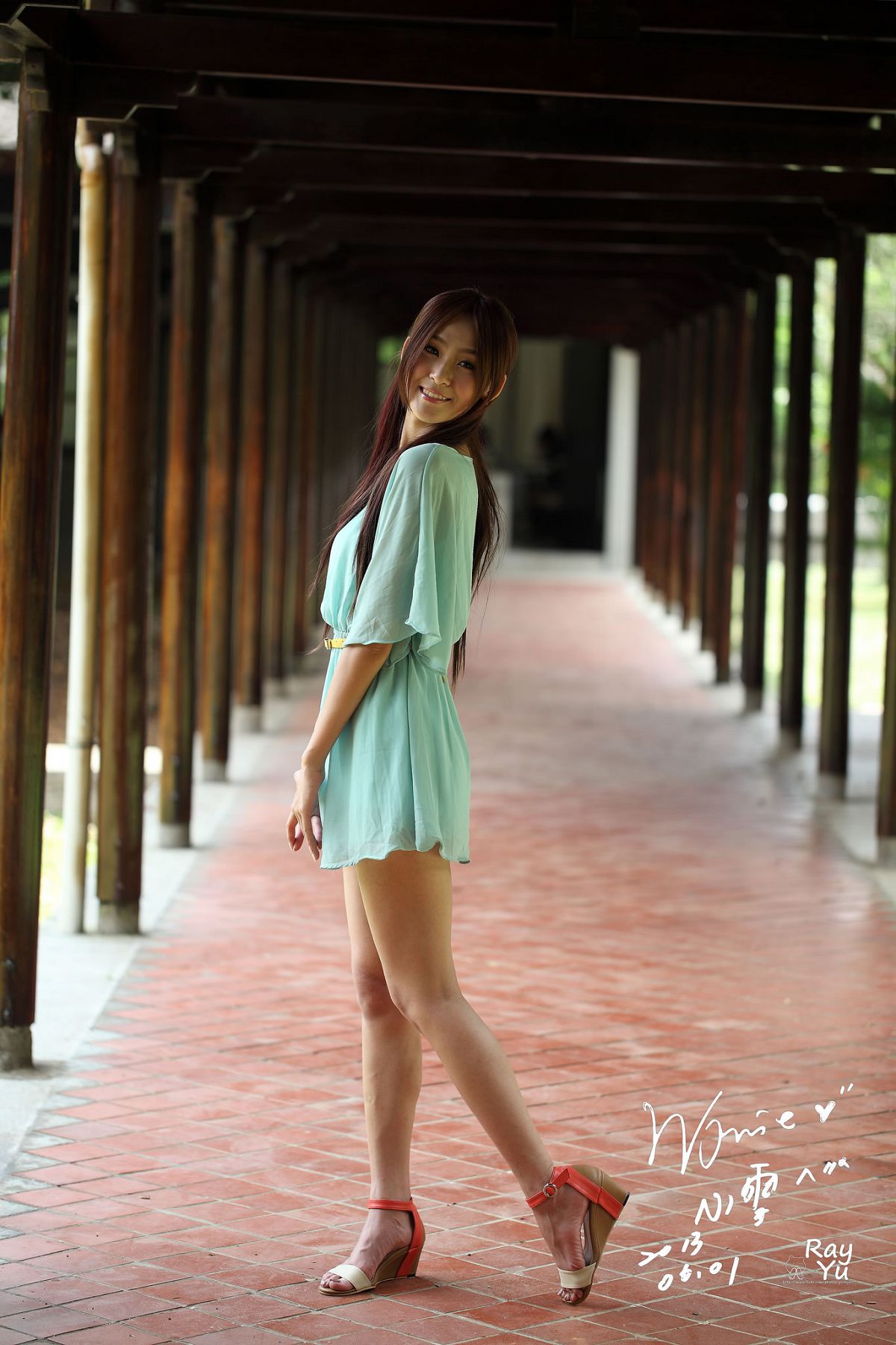 [BEAUTYLEG番外篇] 2013.12.10 女神小雪Winnie2013.06.01外拍 [168P]